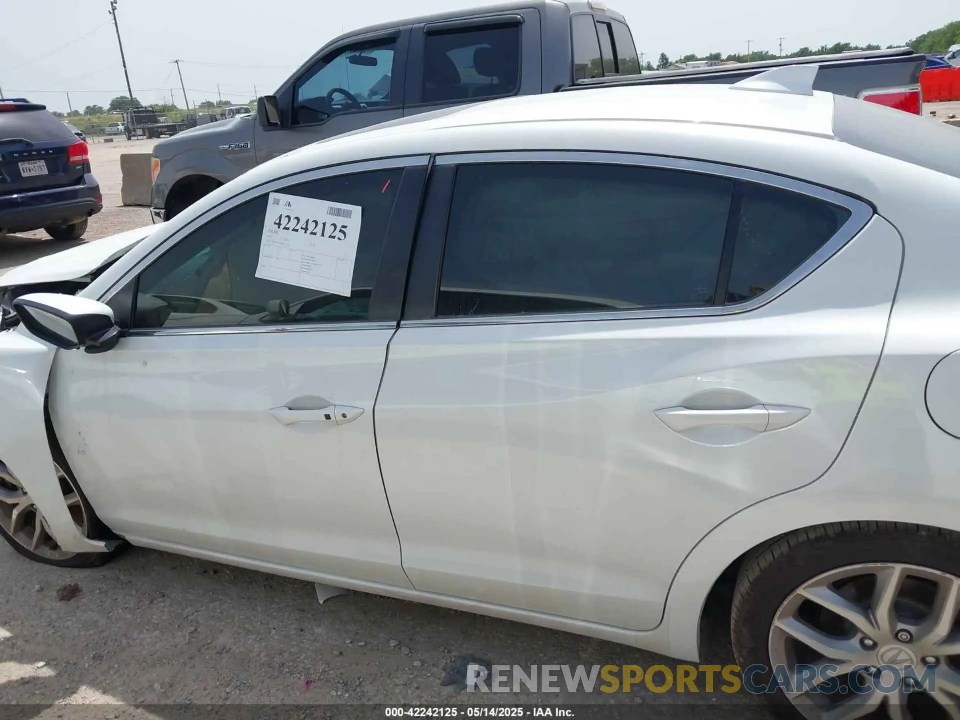 14 Photograph of a damaged car 19UDE2F30KA011174 ACURA ILX 2019