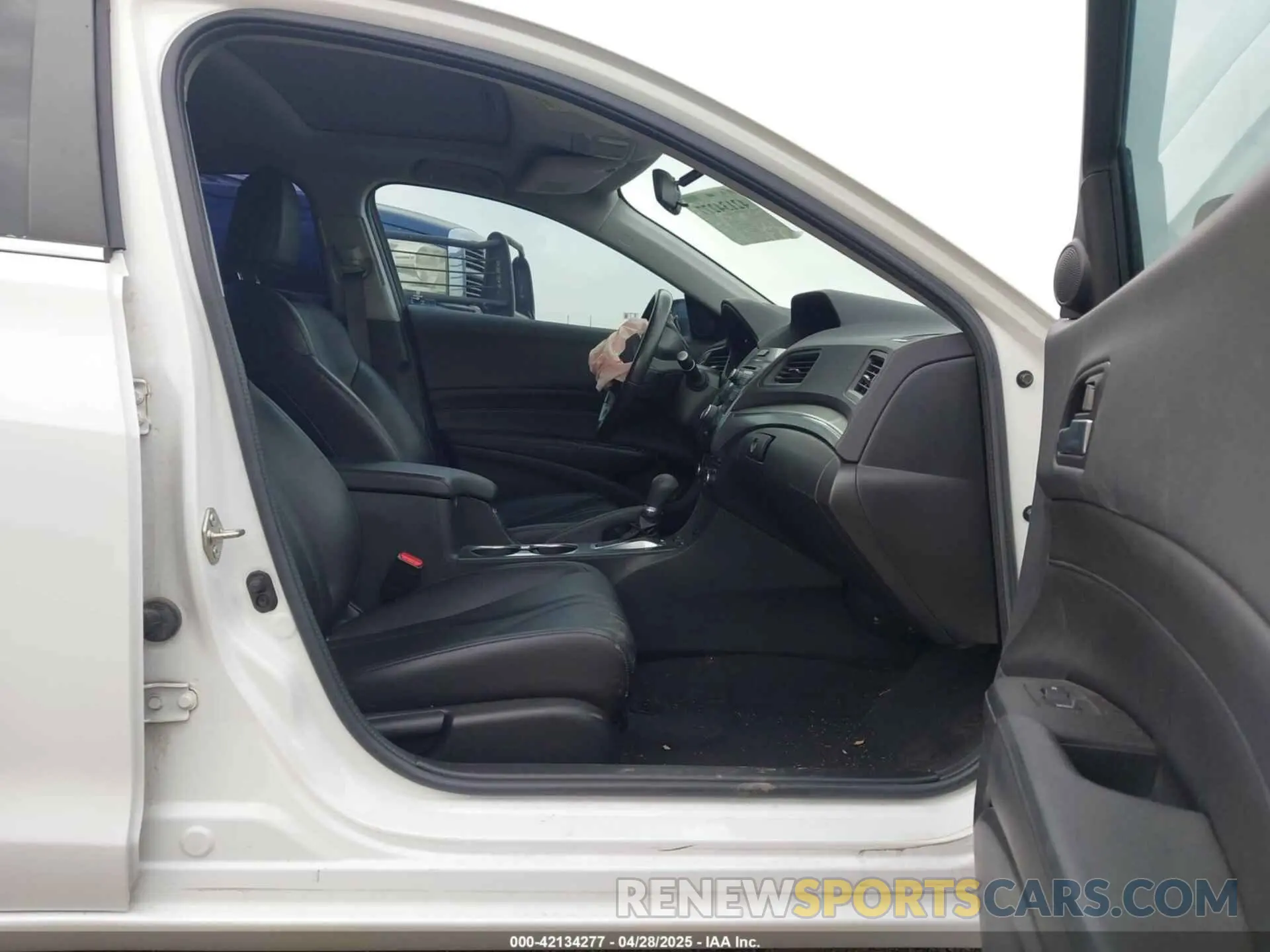 5 Photograph of a damaged car 19UDE2F30KA013880 ACURA ILX 2019