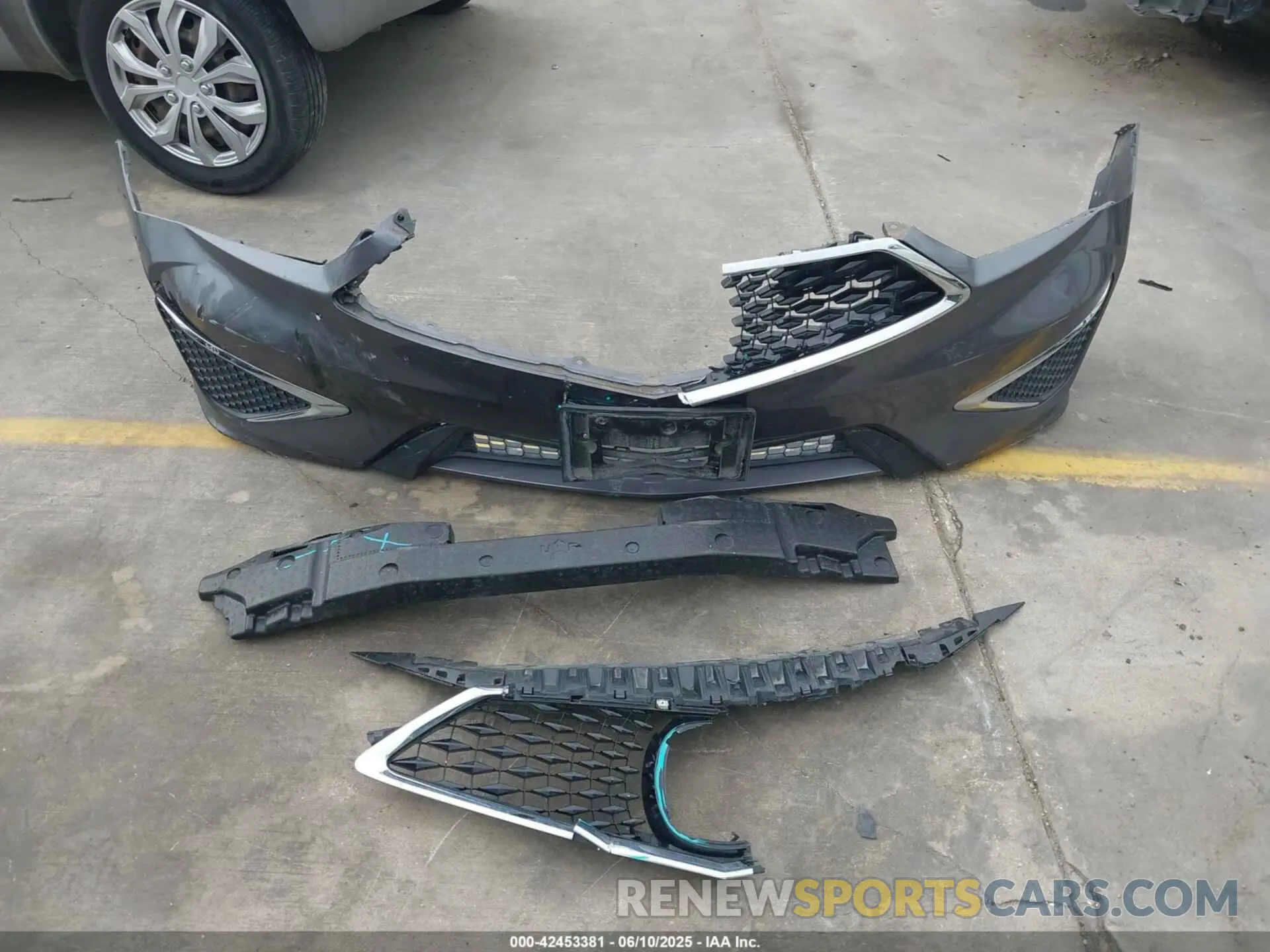 12 Photograph of a damaged car 19UDE2F35KA005287 ACURA ILX 2019