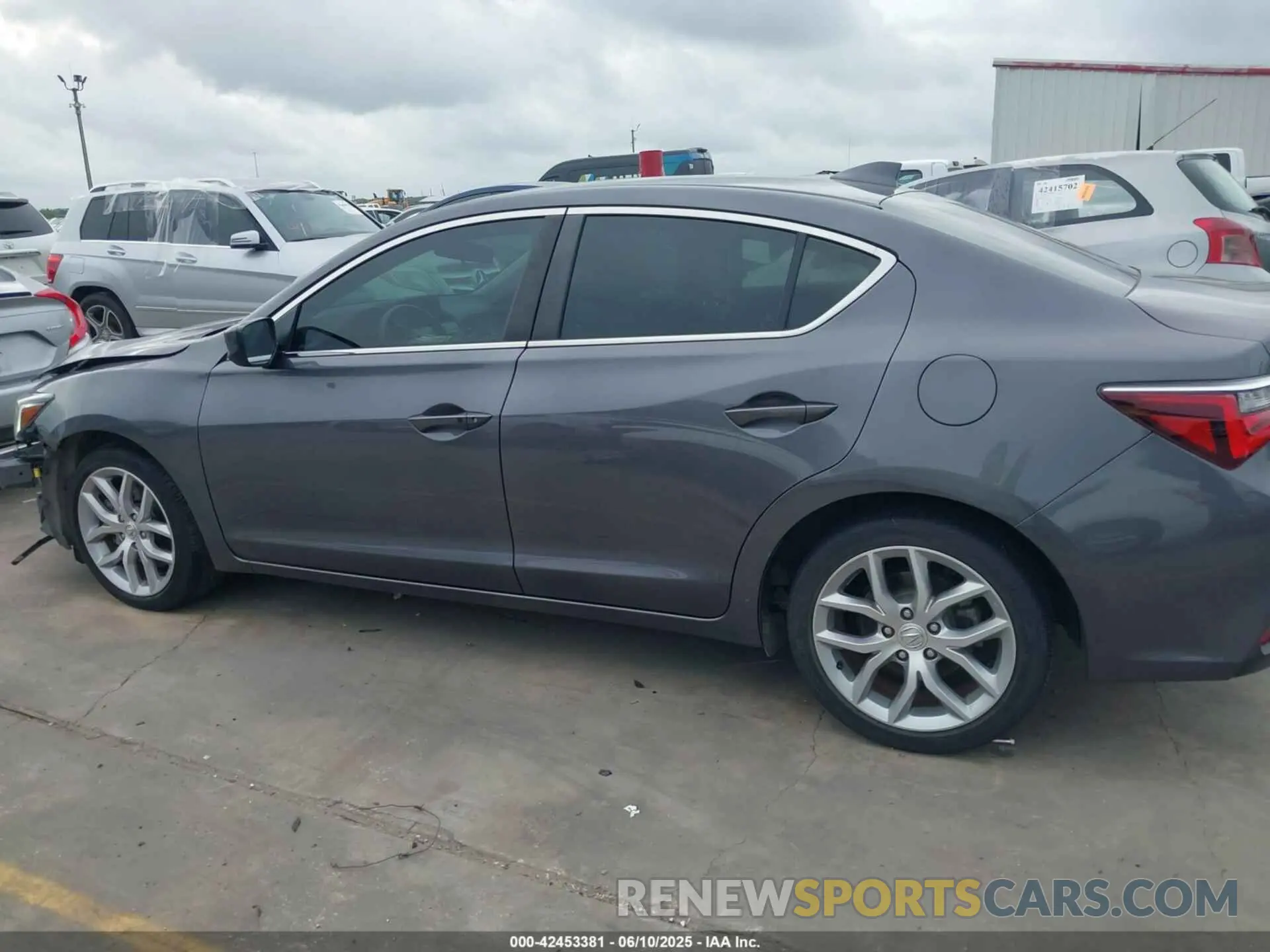 15 Photograph of a damaged car 19UDE2F35KA005287 ACURA ILX 2019