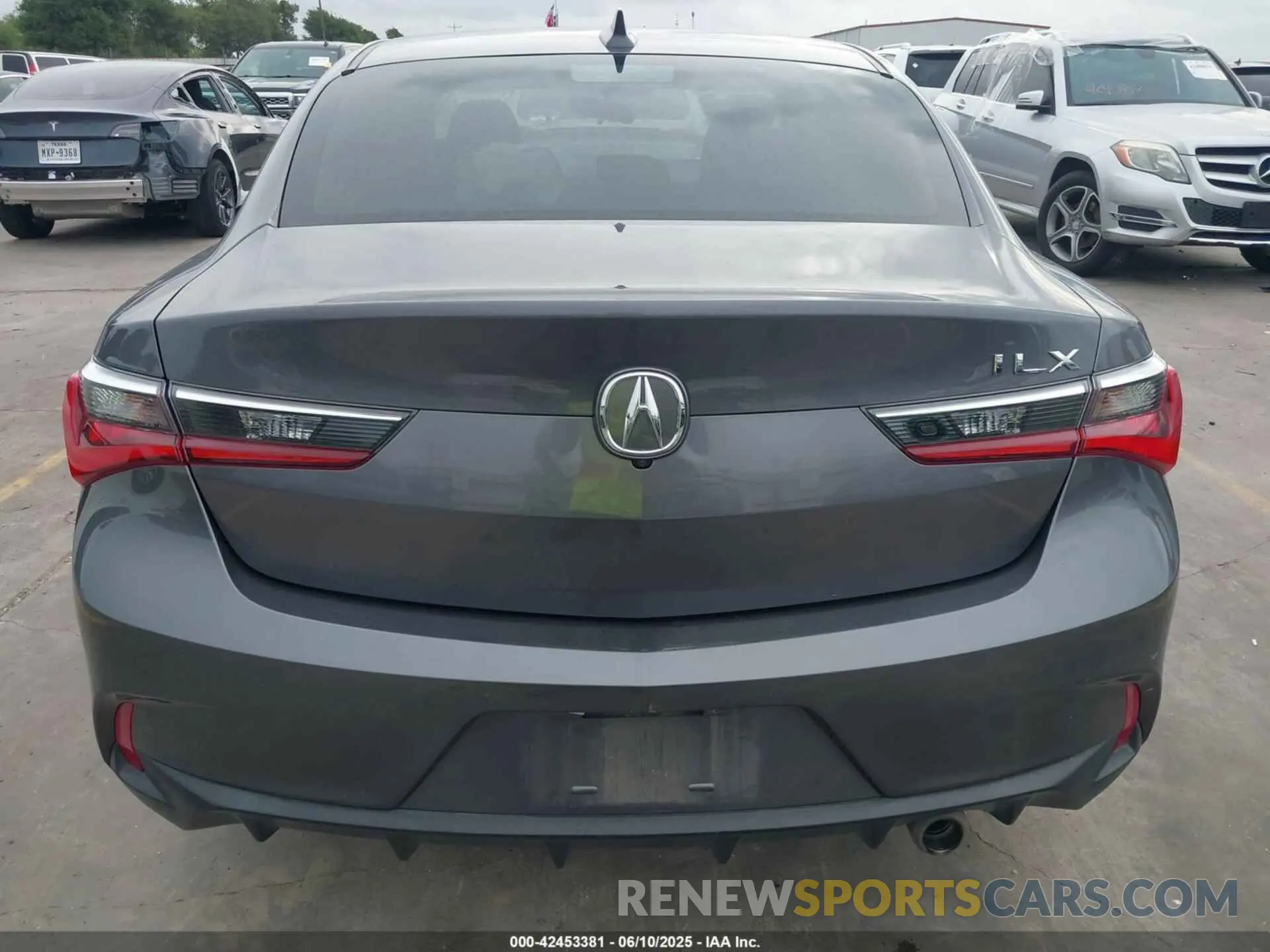 17 Photograph of a damaged car 19UDE2F35KA005287 ACURA ILX 2019