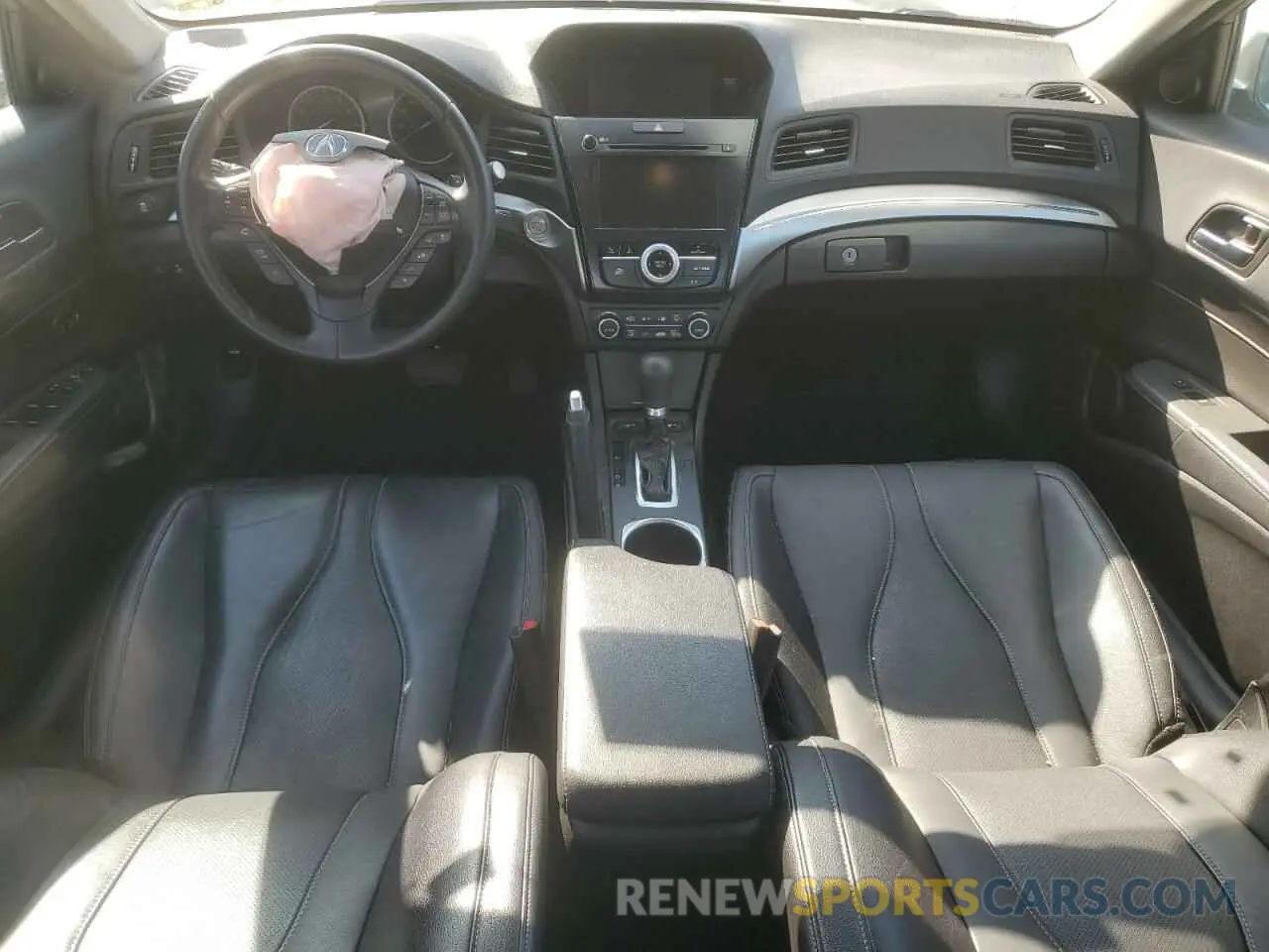 8 Photograph of a damaged car 19UDE2F7XKA005773 ACURA ILX 2019