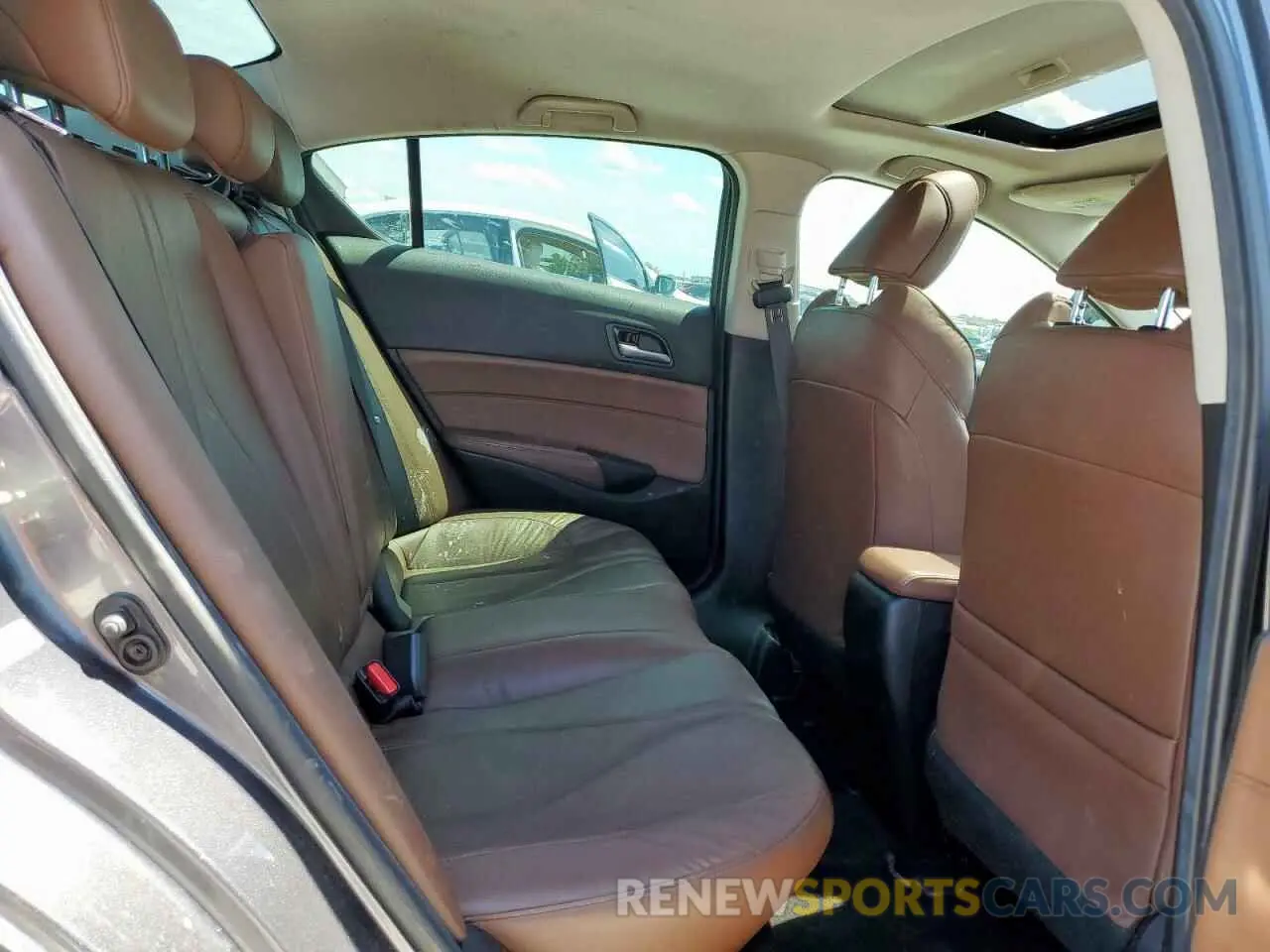 10 Photograph of a damaged car 19UDE2F7XKA013954 ACURA ILX 2019