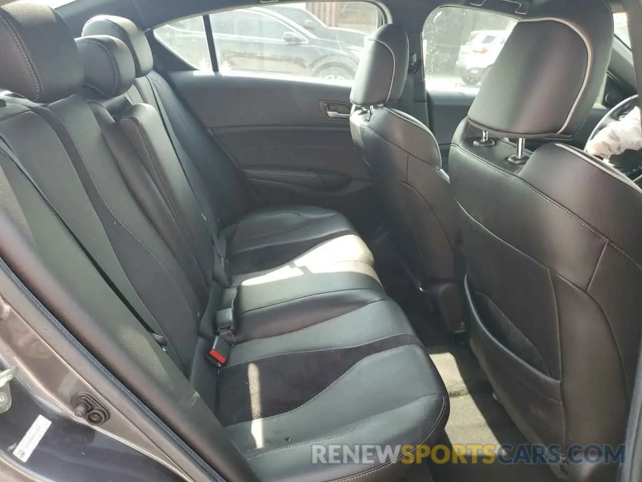 10 Photograph of a damaged car 19UDE2F83KA003985 ACURA ILX 2019
