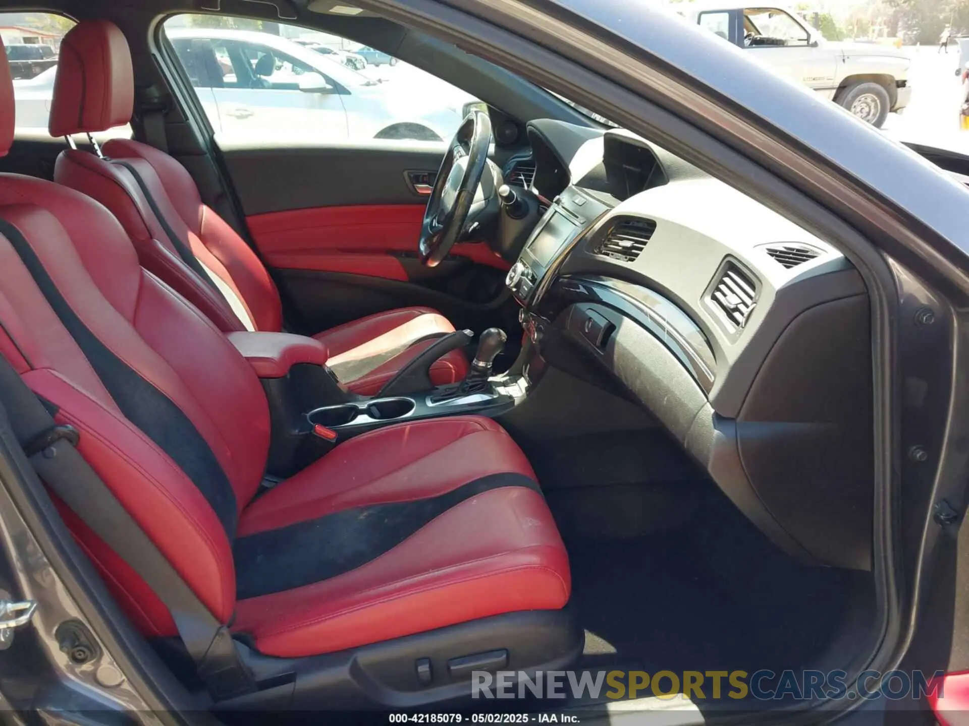 5 Photograph of a damaged car 19UDE2F87KA013094 ACURA ILX 2019