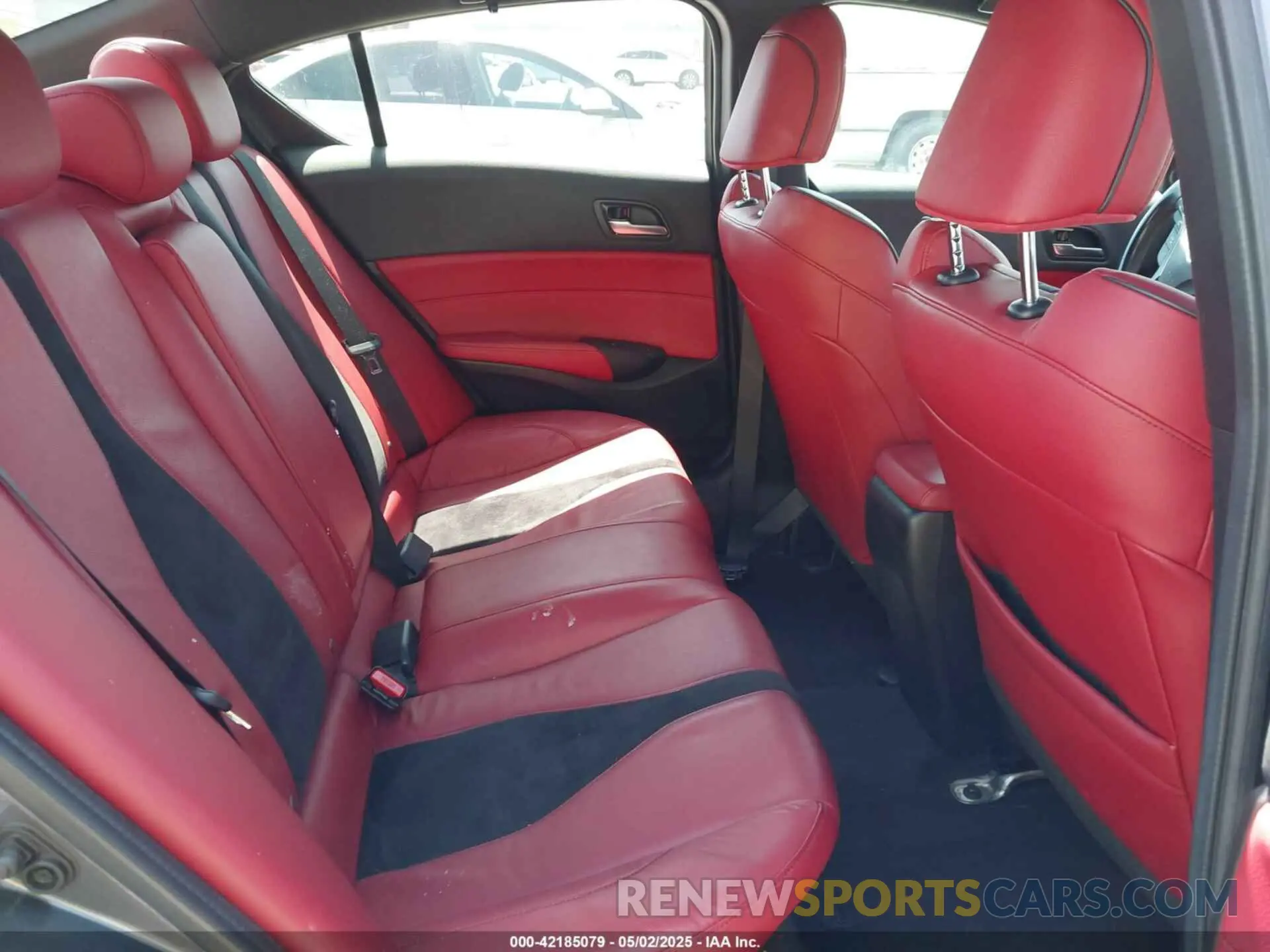 8 Photograph of a damaged car 19UDE2F87KA013094 ACURA ILX 2019