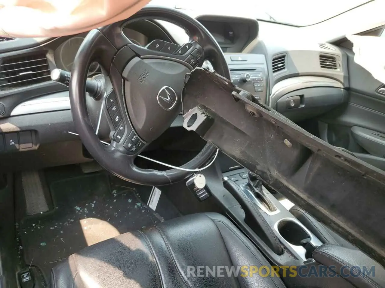 8 Photograph of a damaged car 19UDE2F36LA004215 ACURA ILX 2020