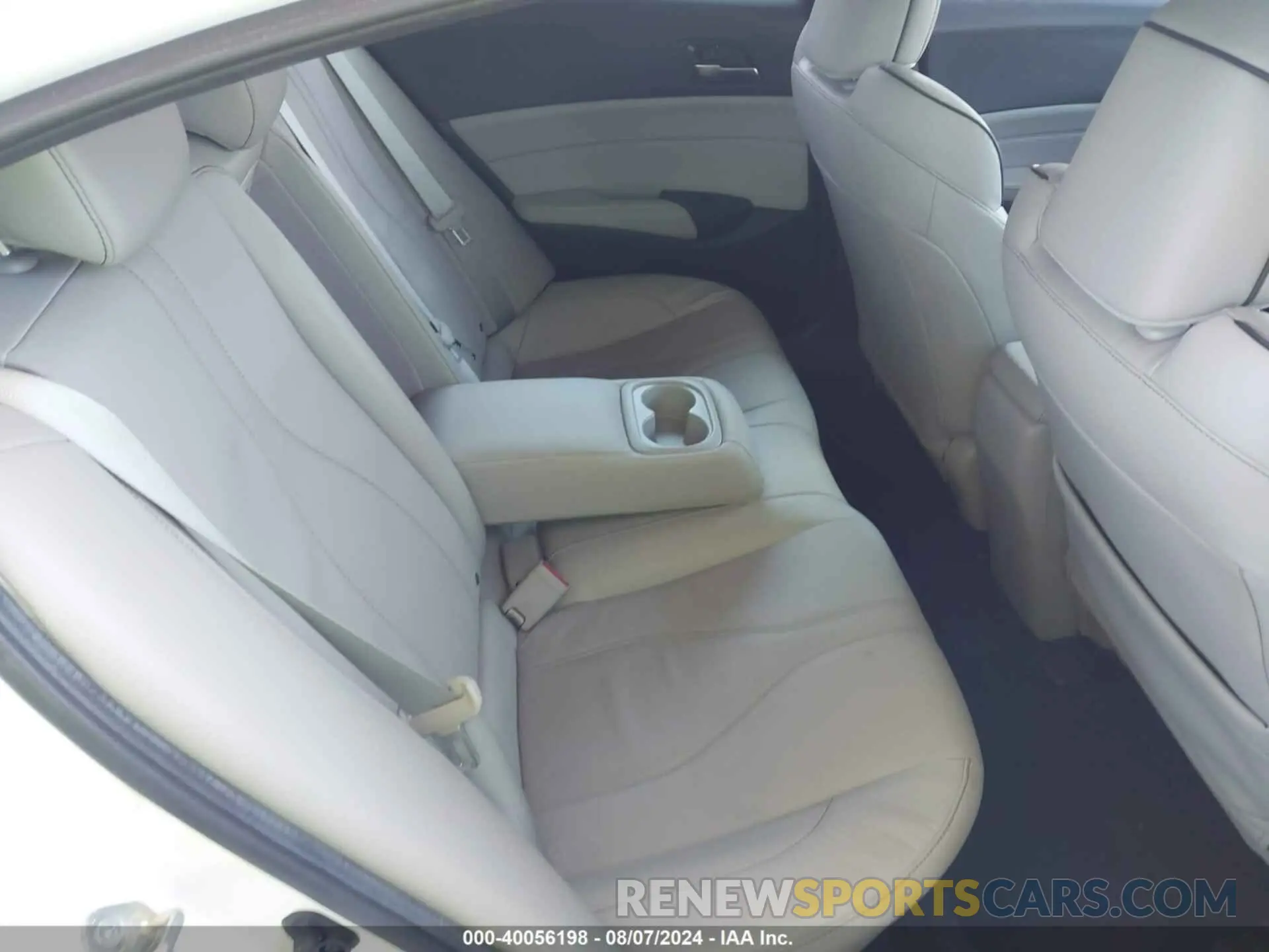 8 Photograph of a damaged car 19UDE2F70LA010403 ACURA ILX 2020