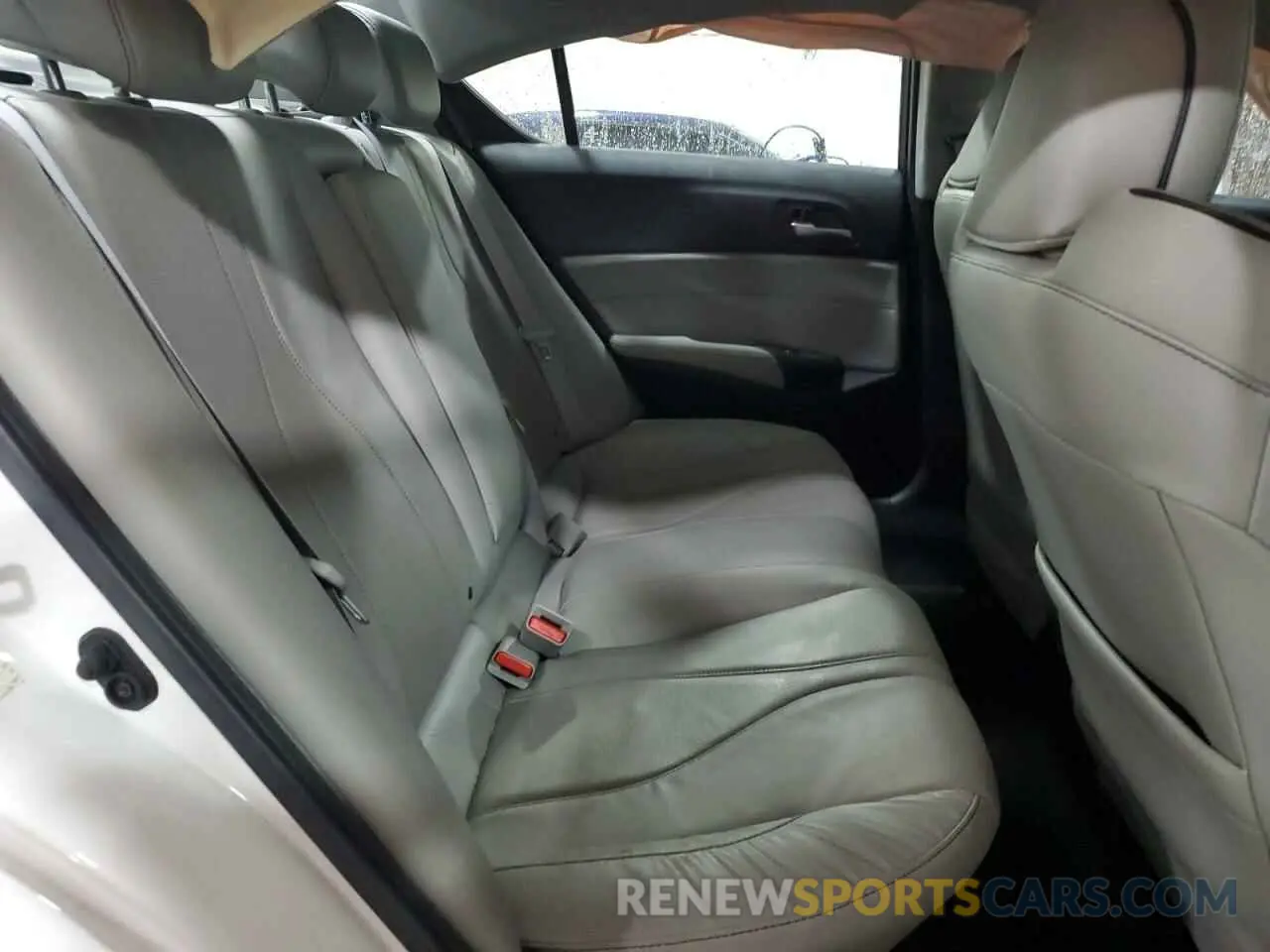 10 Photograph of a damaged car 19UDE2F70LA013012 ACURA ILX 2020