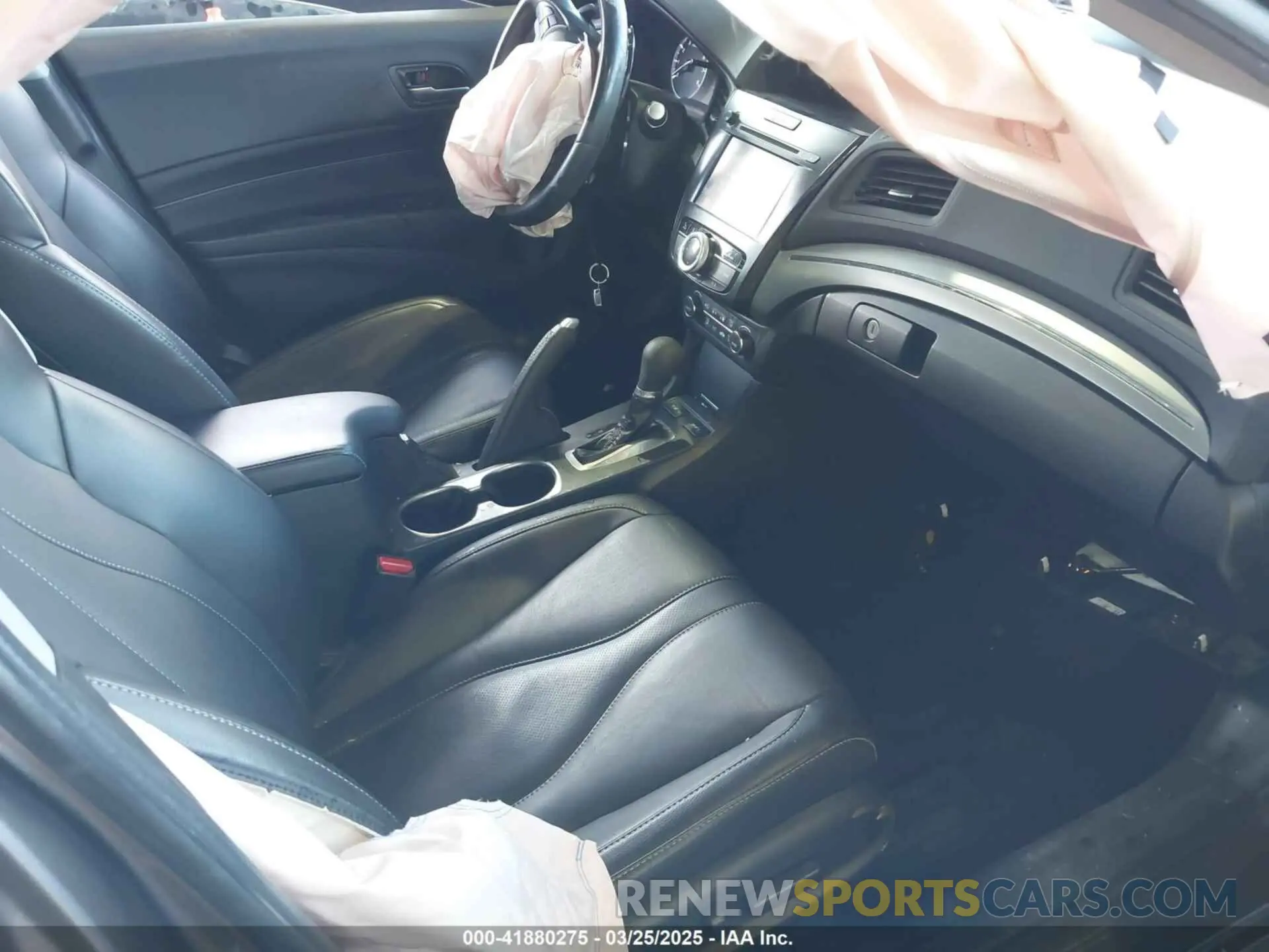 5 Photograph of a damaged car 19UDE2F73LA008757 ACURA ILX 2020