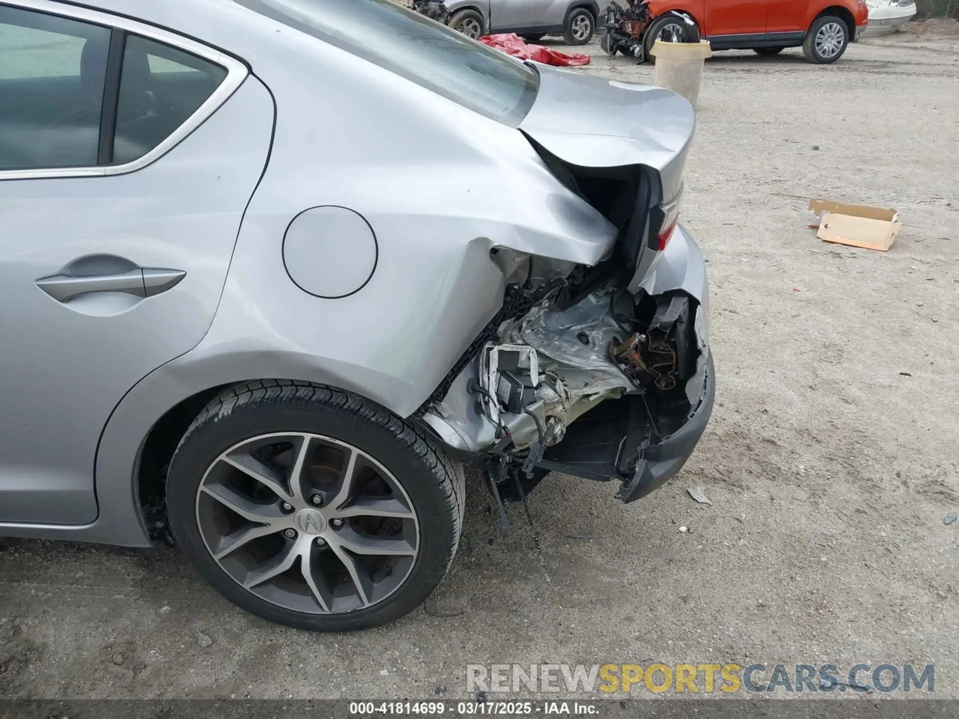 6 Photograph of a damaged car 19UDE2F74LA004006 ACURA ILX 2020