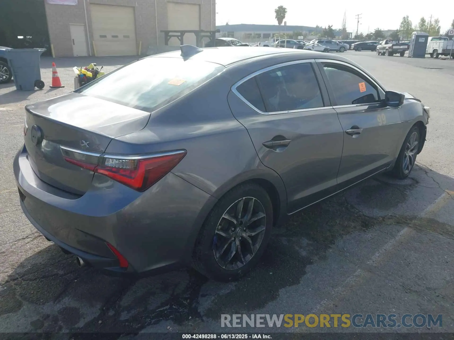 4 Photograph of a damaged car 19UDE2F75LA000143 ACURA ILX 2020