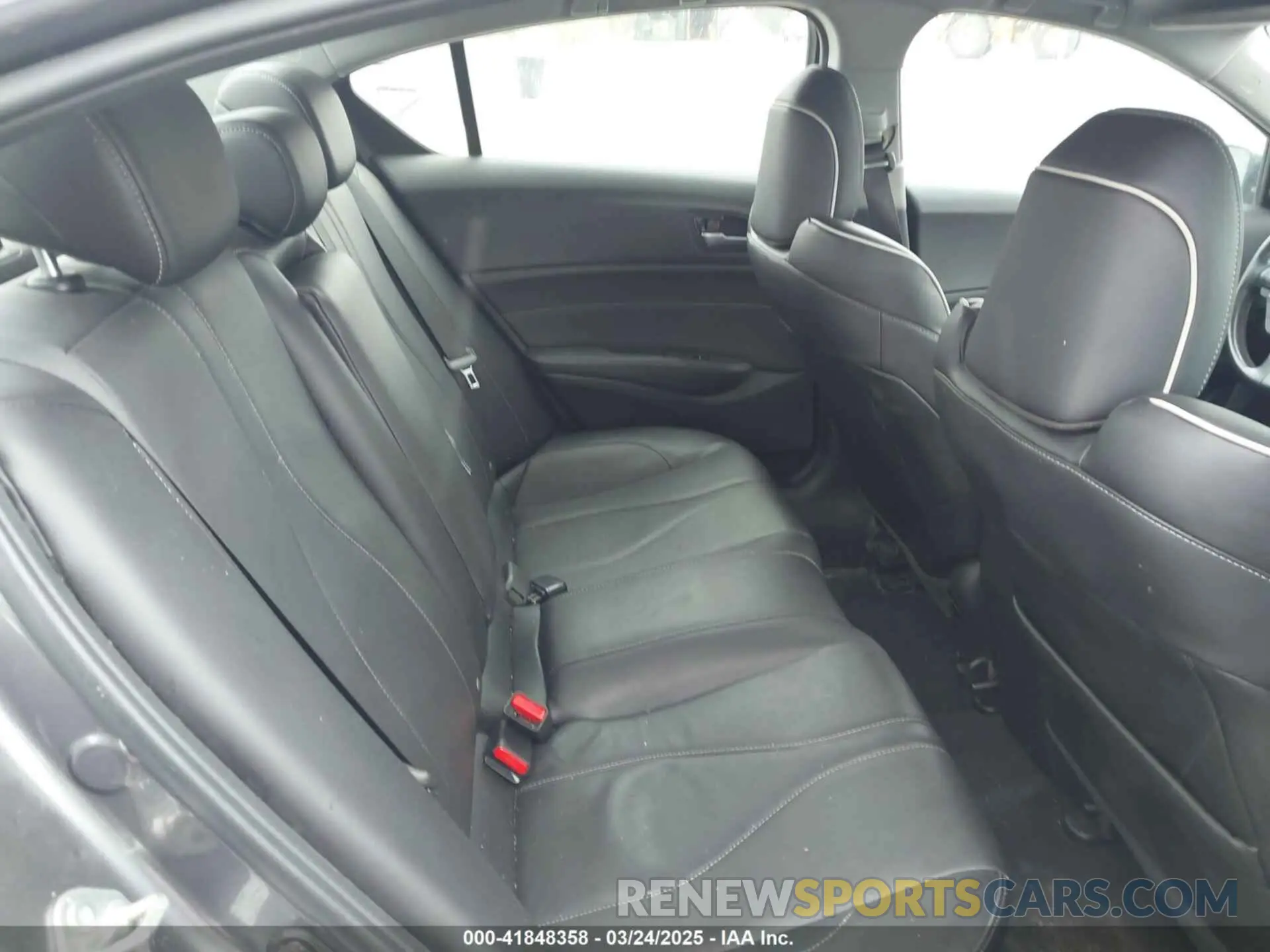 8 Photograph of a damaged car 19UDE2F75LA008758 ACURA ILX 2020