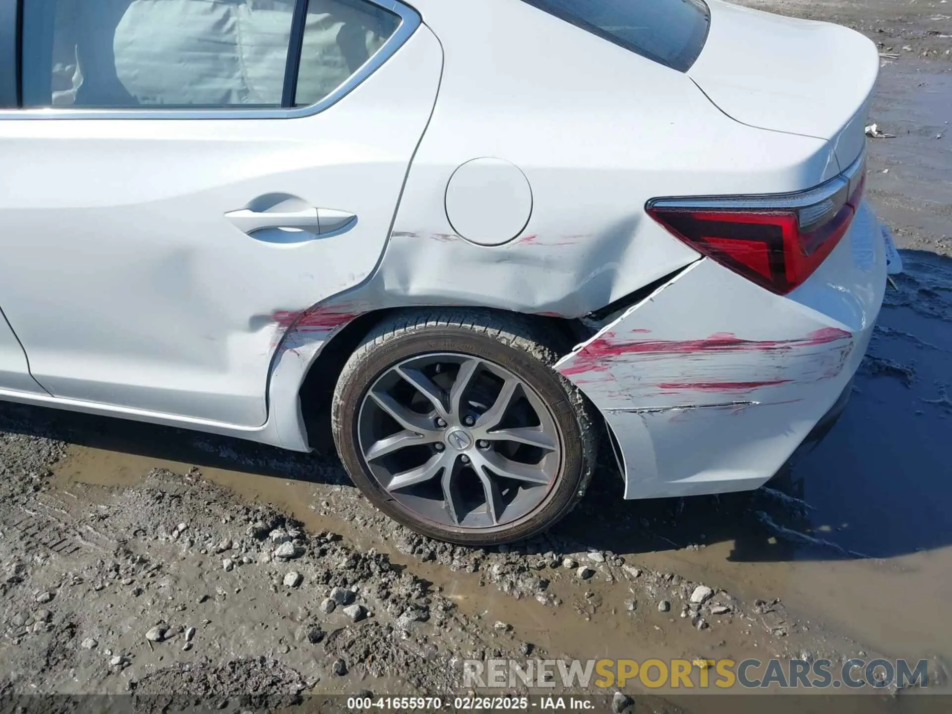 6 Photograph of a damaged car 19UDE2F76LA010213 ACURA ILX 2020