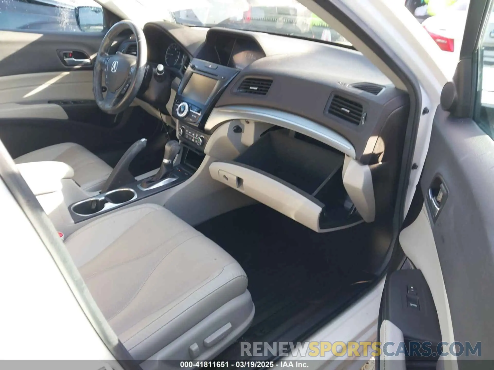 5 Photograph of a damaged car 19UDE2F77LA012987 ACURA ILX 2020