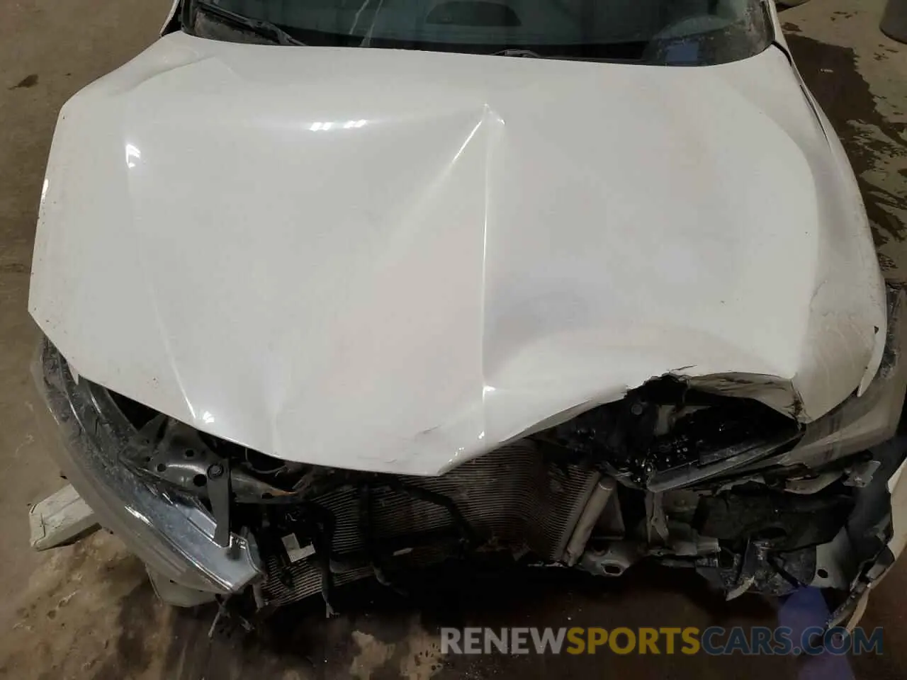 11 Photograph of a damaged car 19UDE2F78LA801083 ACURA ILX 2020