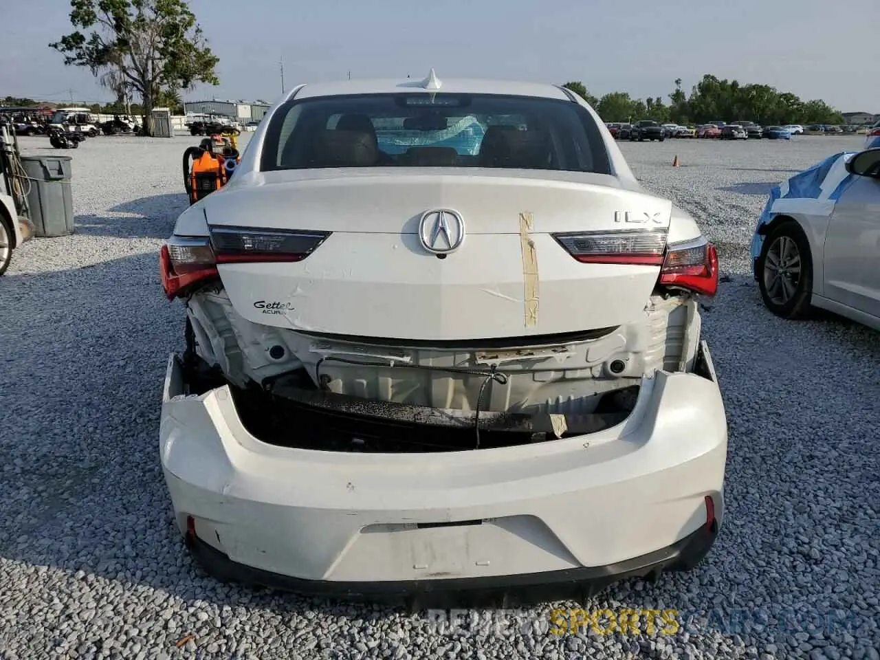 6 Photograph of a damaged car 19UDE2F79LA000999 ACURA ILX 2020