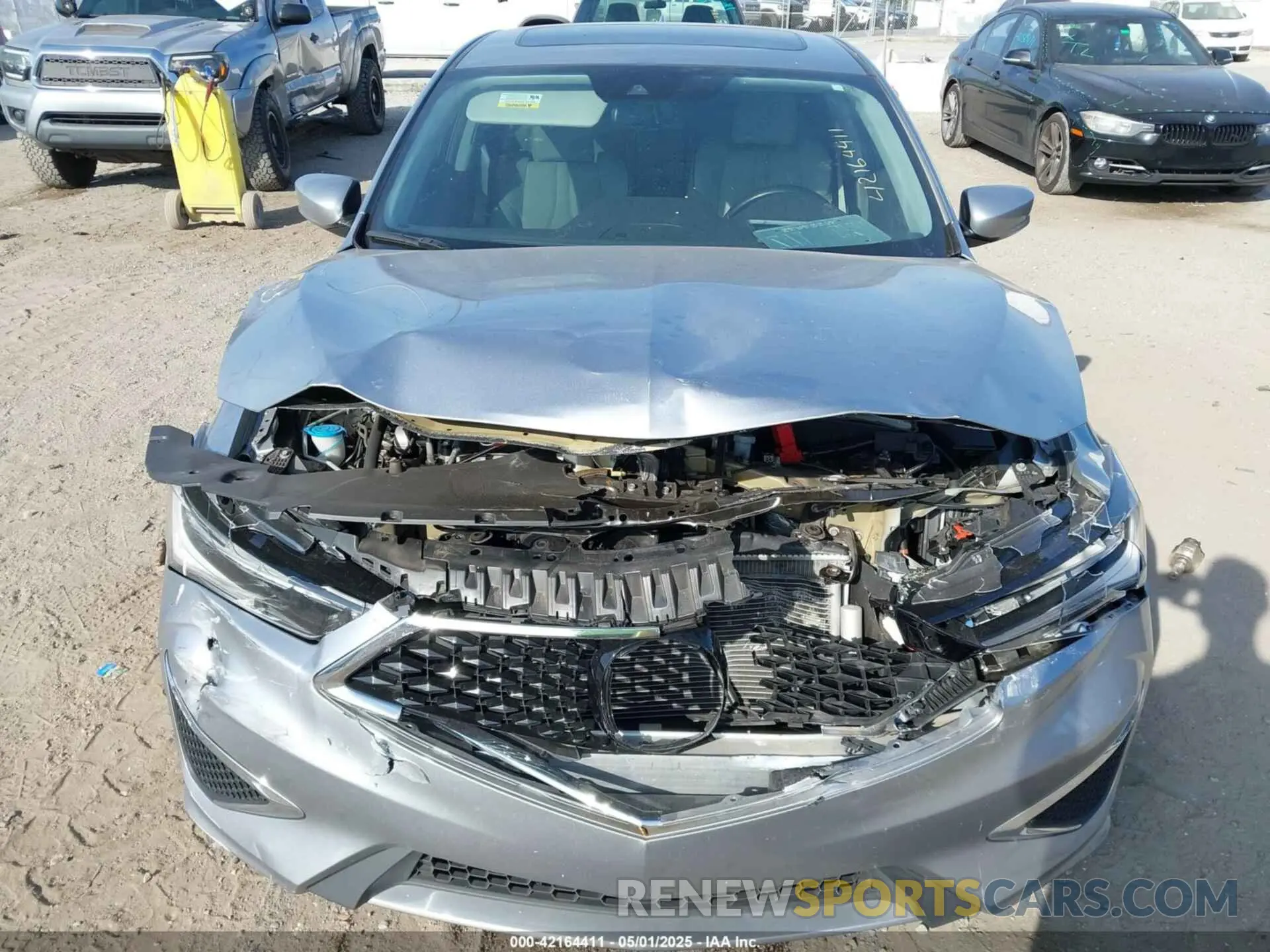 6 Photograph of a damaged car 19UDE2F7XLA010943 ACURA ILX 2020