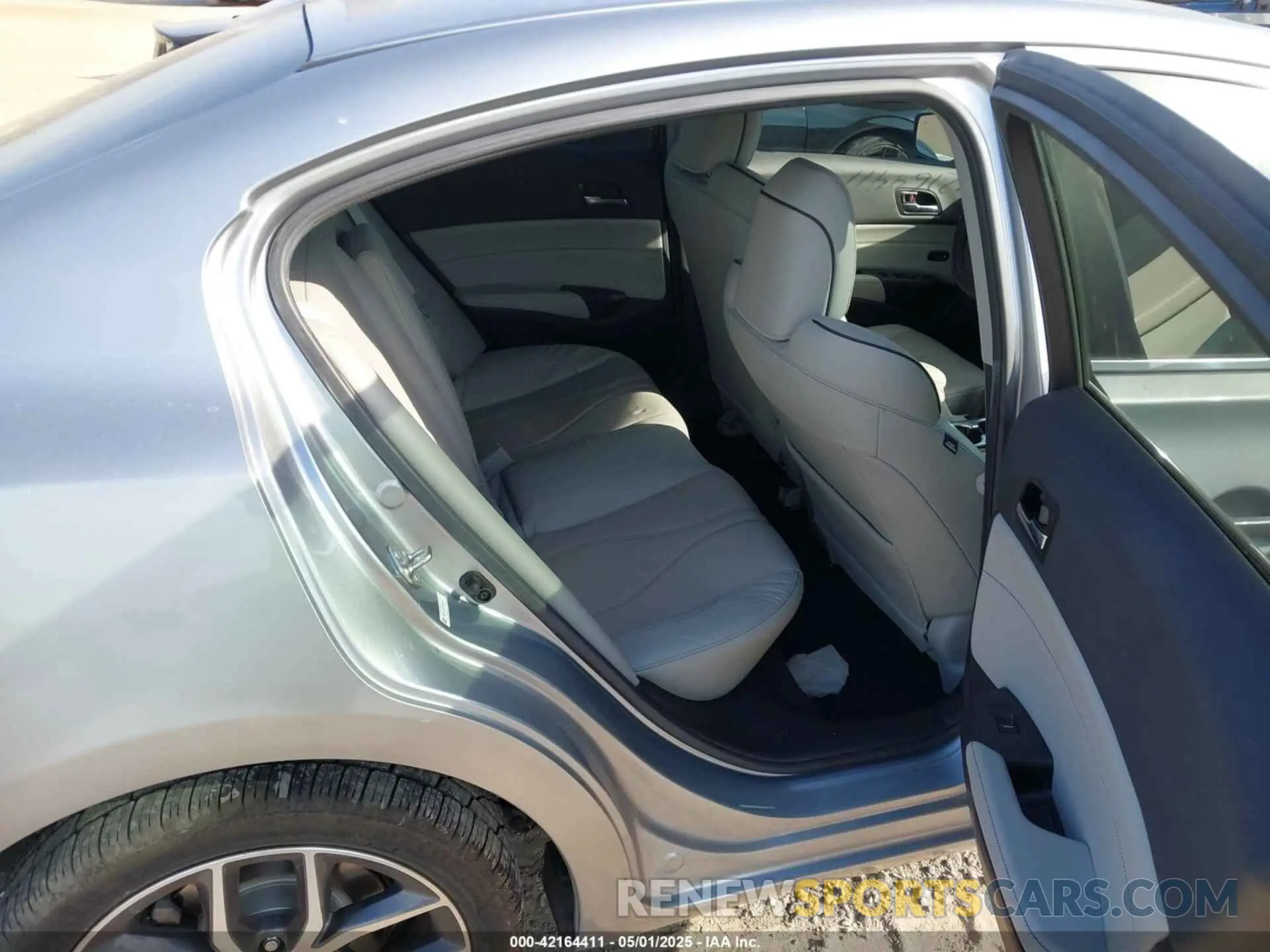 8 Photograph of a damaged car 19UDE2F7XLA010943 ACURA ILX 2020