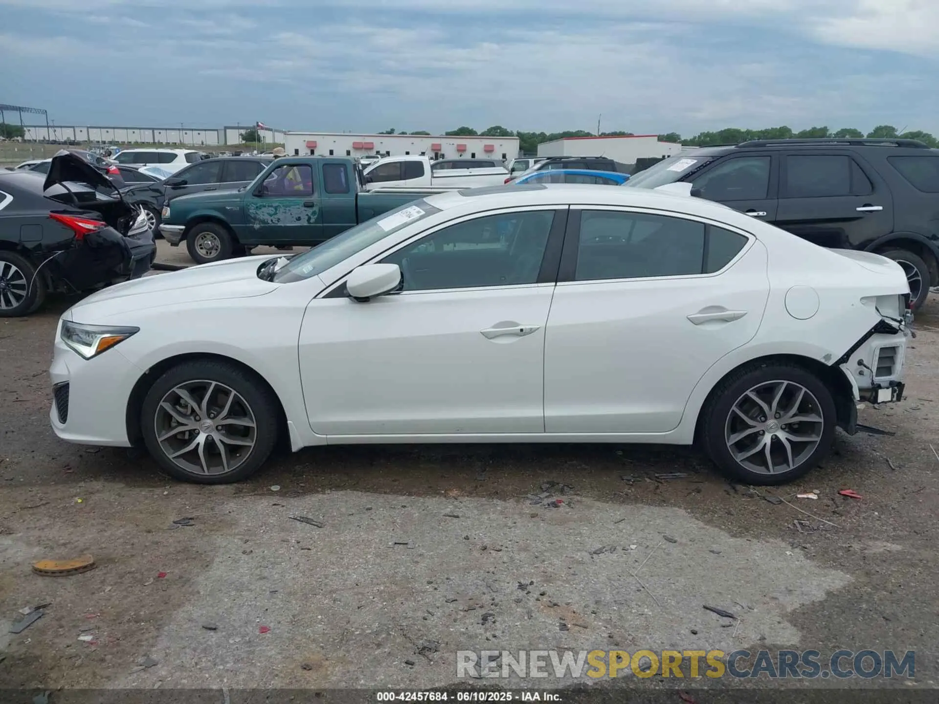 15 Photograph of a damaged car 19UDE2F7XLA012885 ACURA ILX 2020