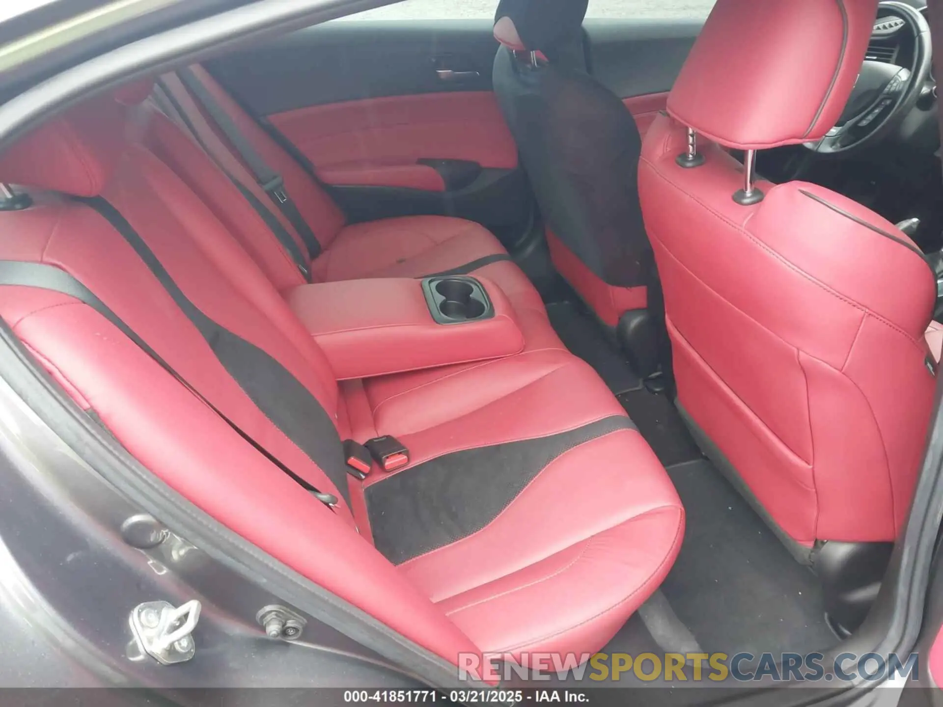 8 Photograph of a damaged car 19UDE2F81LA003713 ACURA ILX 2020