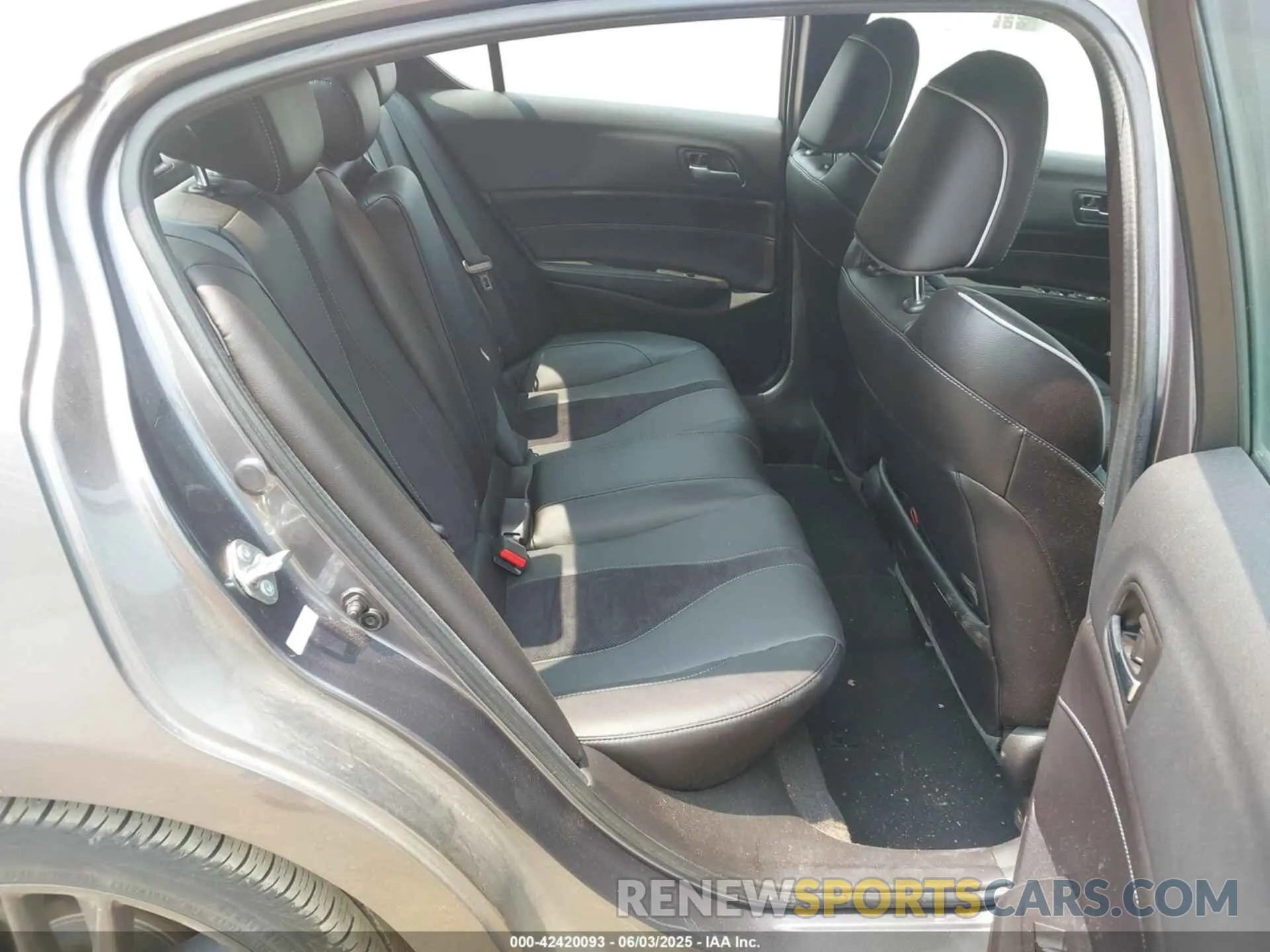 8 Photograph of a damaged car 19UDE2F81LA006207 ACURA ILX 2020