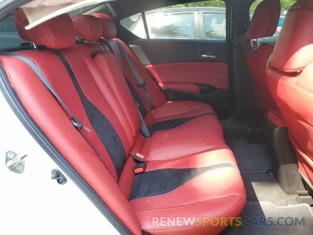 10 Photograph of a damaged car 19UDE2F87LA001741 ACURA ILX 2020