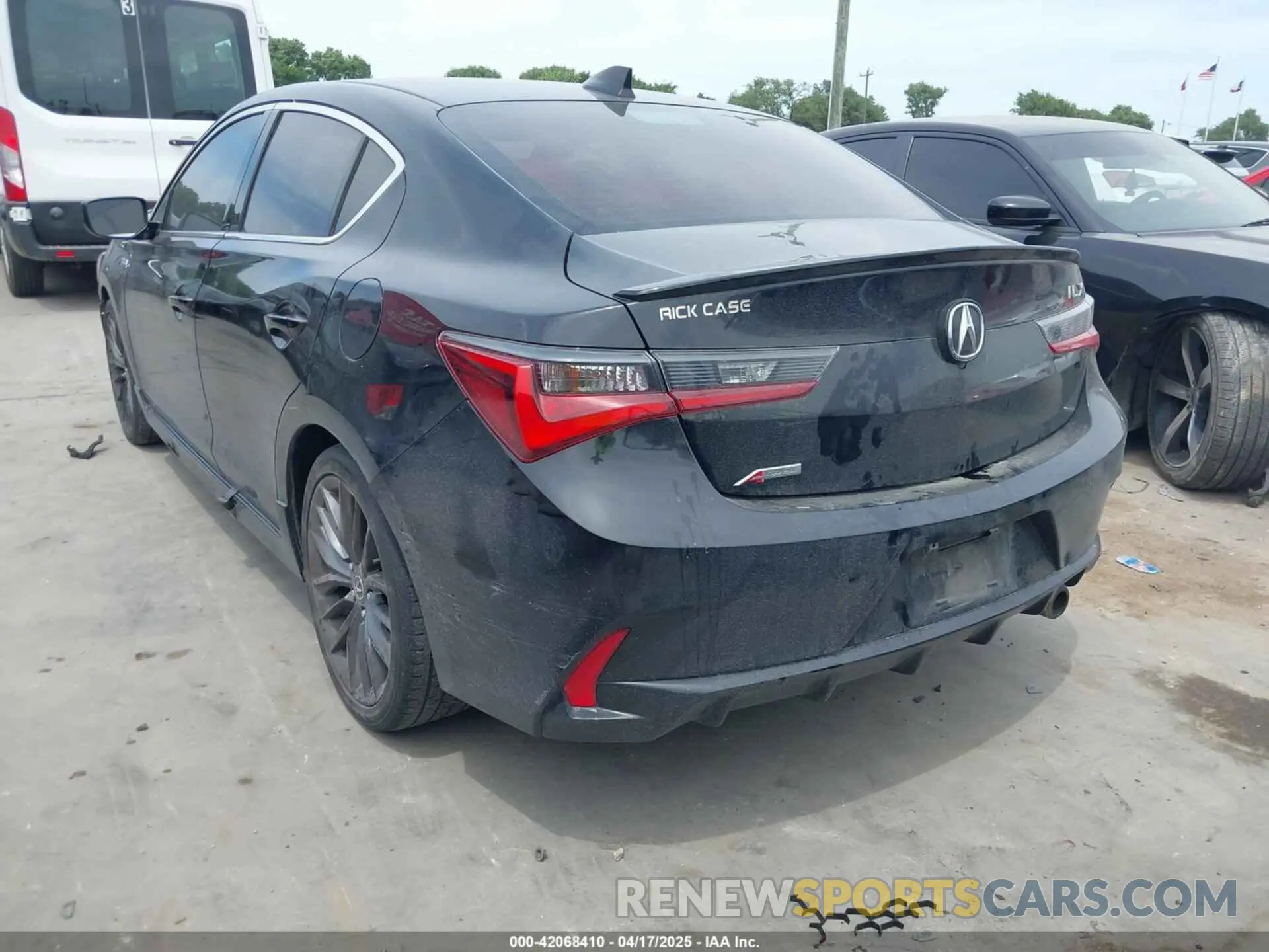 3 Photograph of a damaged car 19UDE2F88LA008164 ACURA ILX 2020