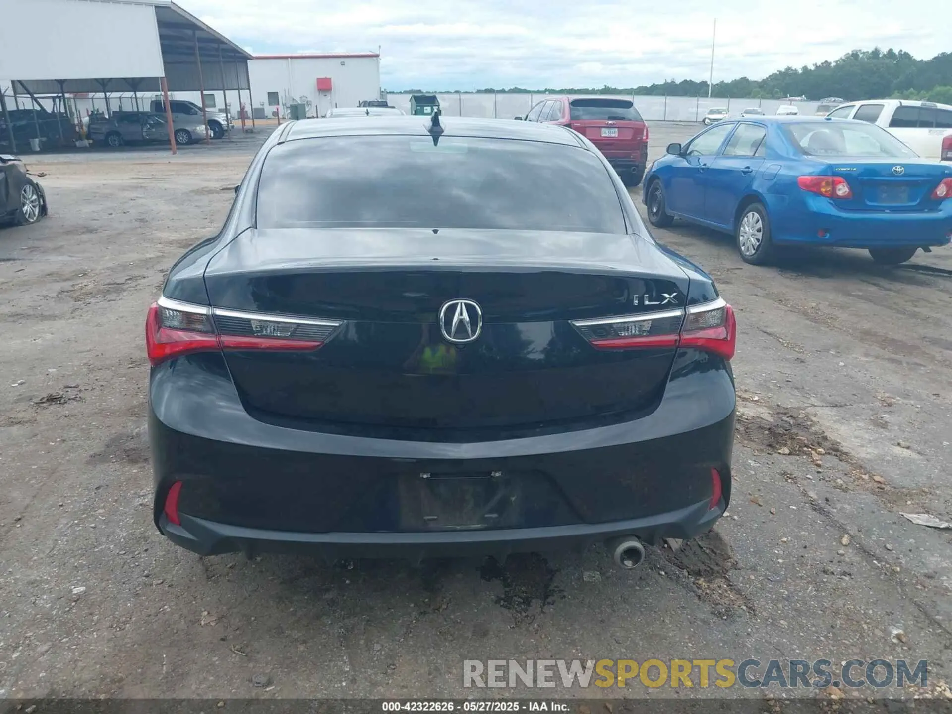 17 Photograph of a damaged car 19UDE2F36MA000327 ACURA ILX 2021