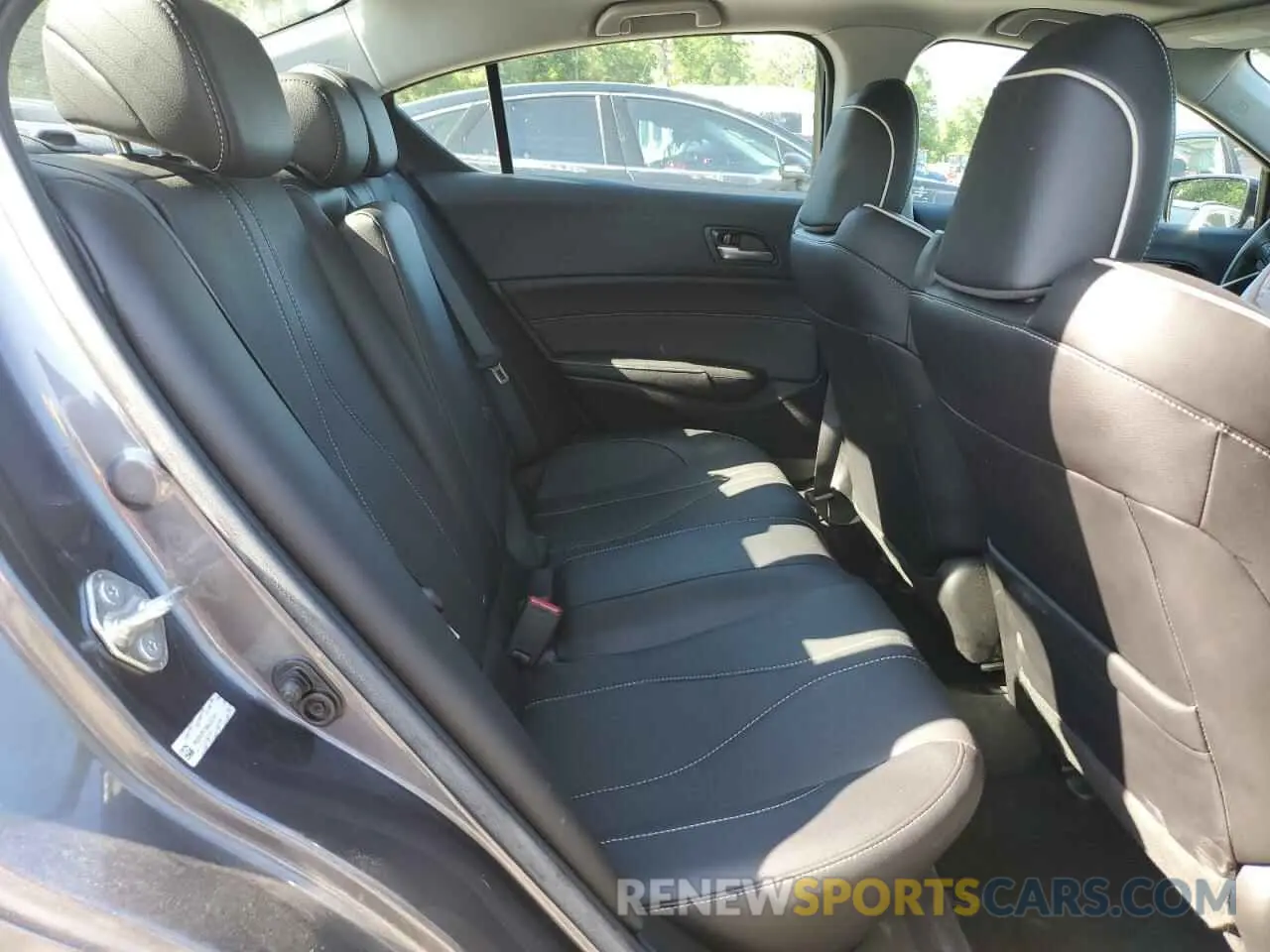 11 Photograph of a damaged car 19UDE2F70MA007017 ACURA ILX 2021