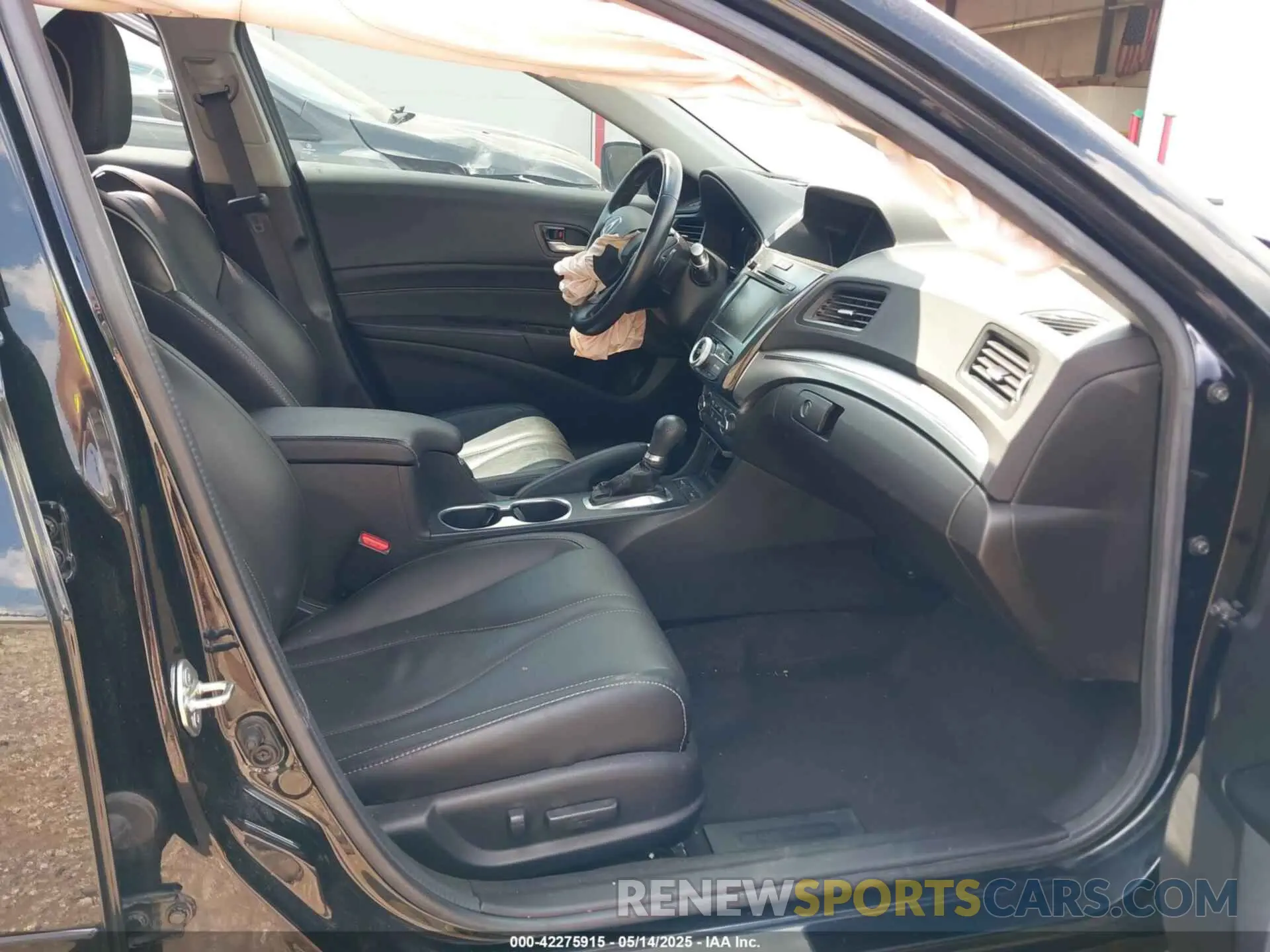5 Photograph of a damaged car 19UDE2F72MA000232 ACURA ILX 2021