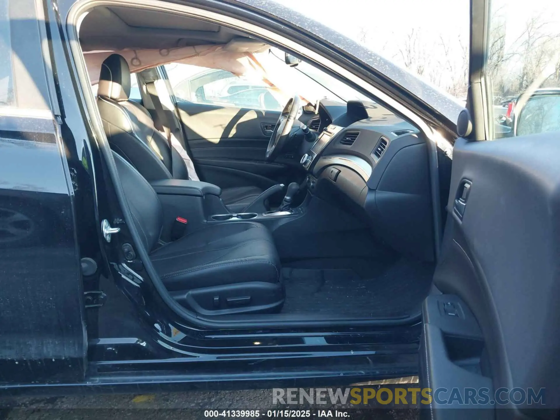 5 Photograph of a damaged car 19UDE2F76MA005532 ACURA ILX 2021