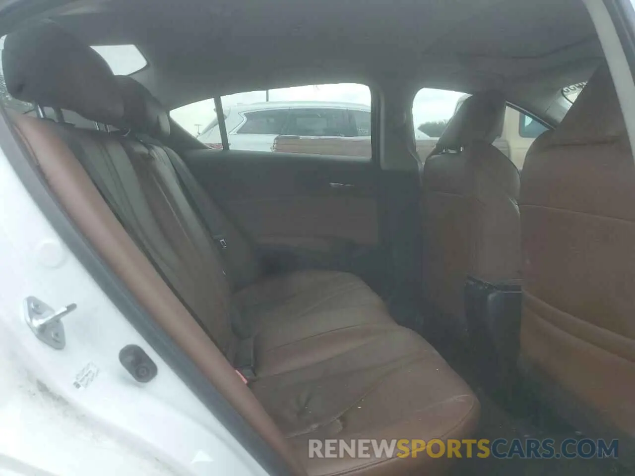 11 Photograph of a damaged car 19UDE2F79MA011129 ACURA ILX 2021