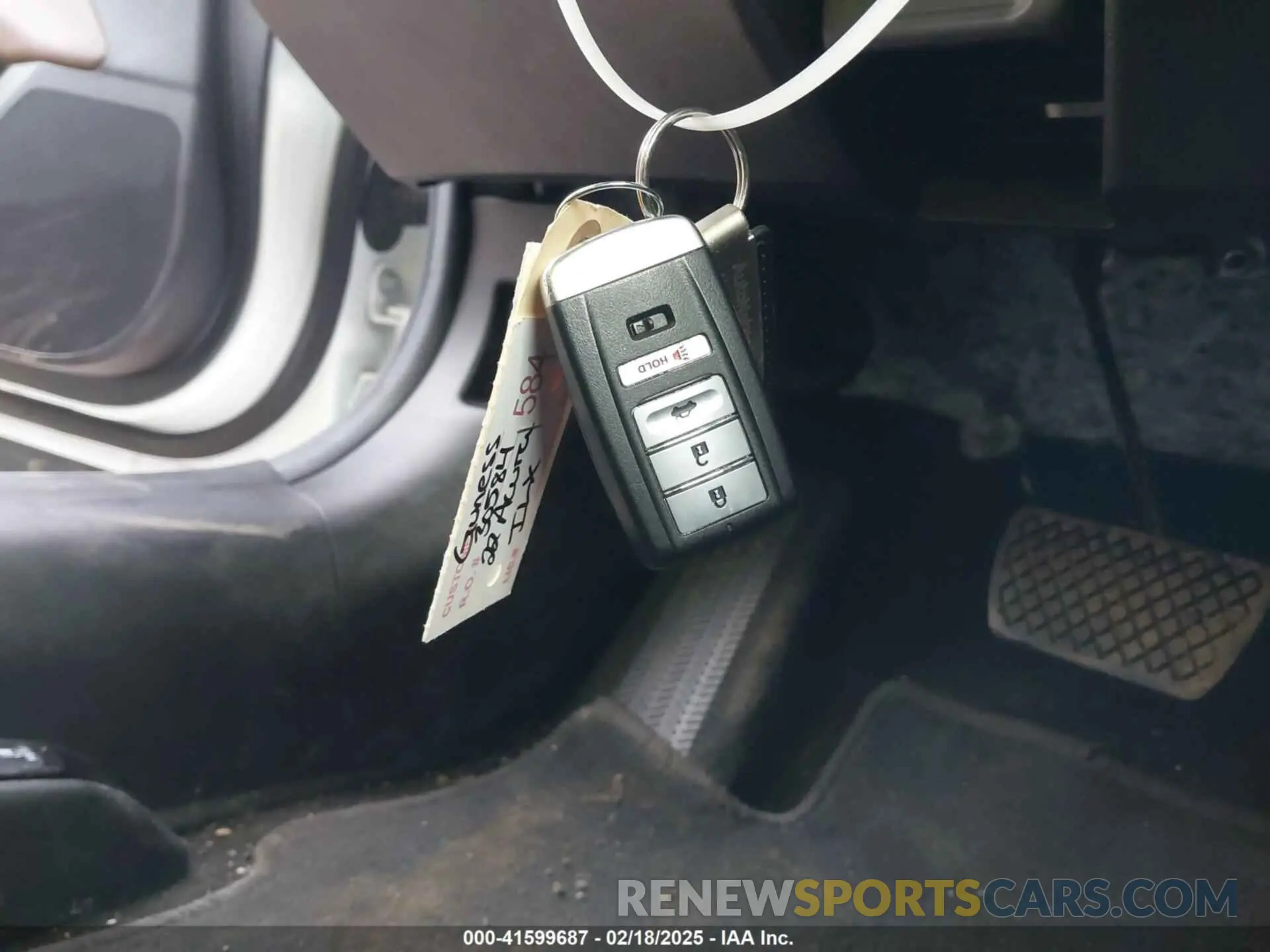 11 Photograph of a damaged car 19UDE2F76NA000154 ACURA ILX 2022