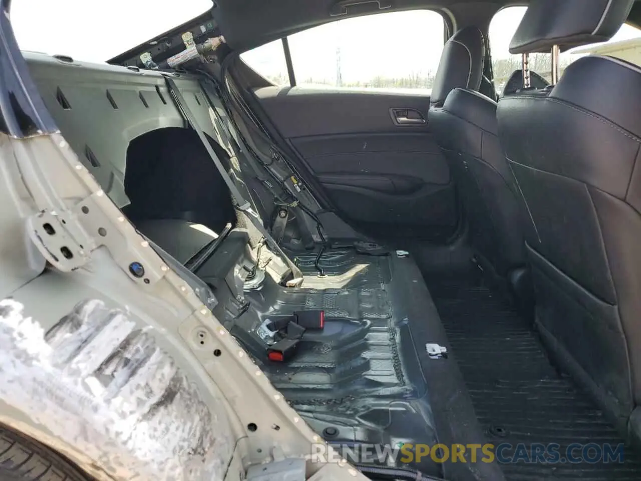 10 Photograph of a damaged car 19UDE2F80NA007612 ACURA ILX 2022