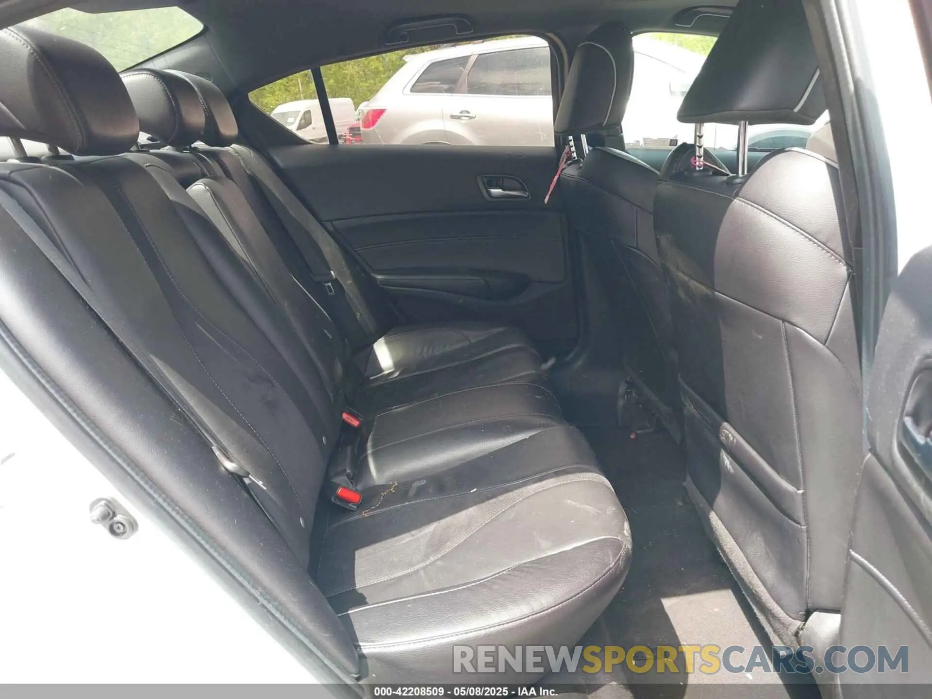 8 Photograph of a damaged car 19UDE2F81NA005108 ACURA ILX 2022