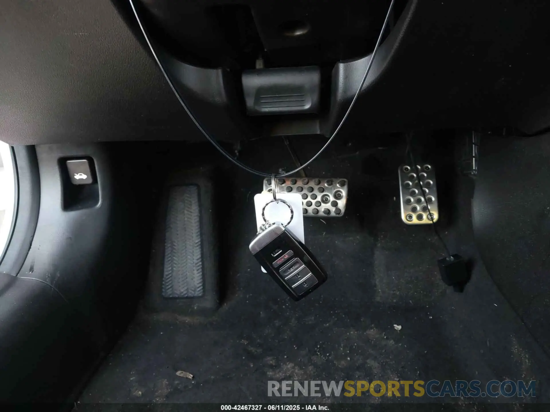 11 Photograph of a damaged car 19UDE2F81NA008980 ACURA ILX 2022