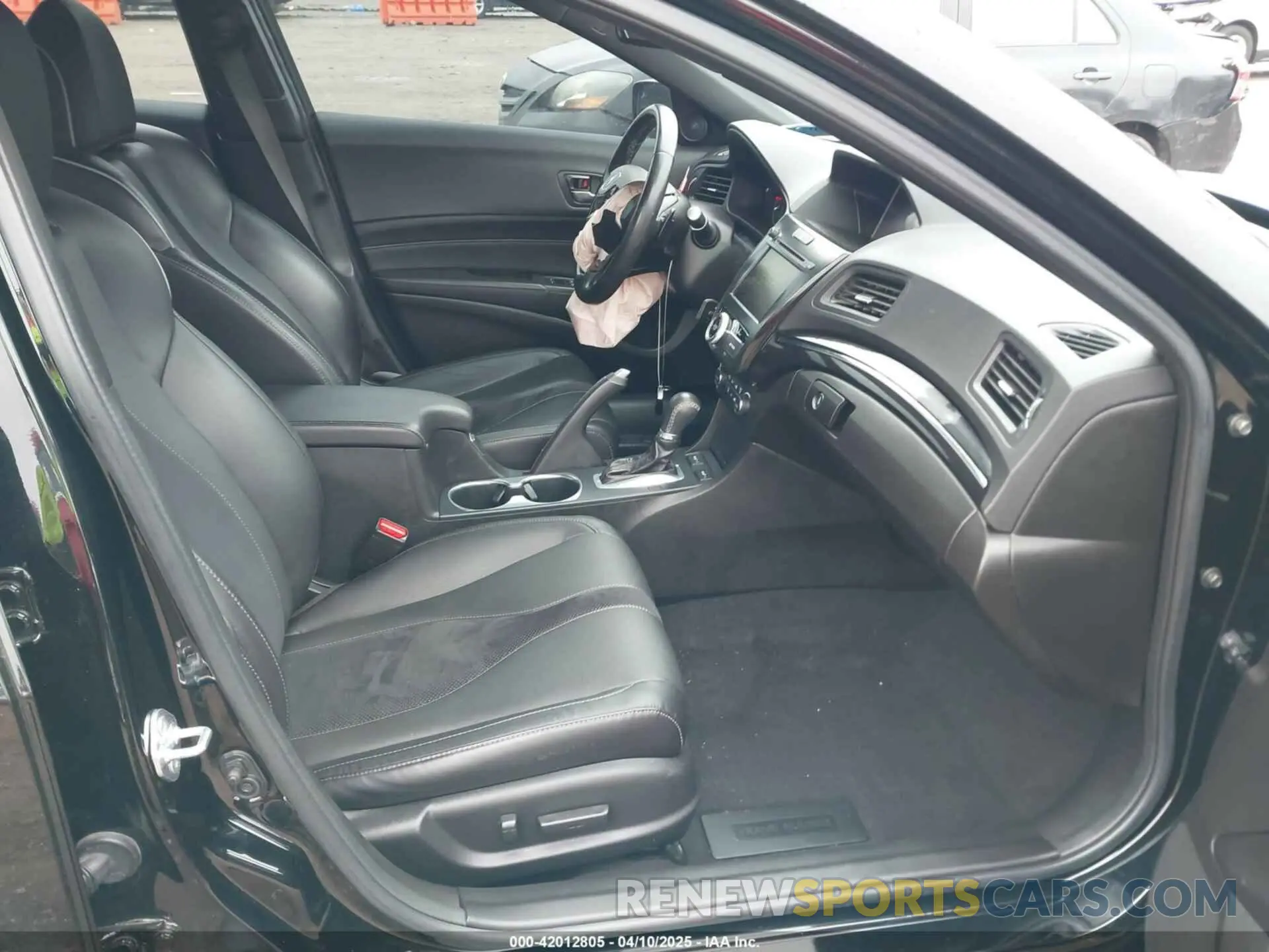 5 Photograph of a damaged car 19UDE2F83NA007359 ACURA ILX 2022