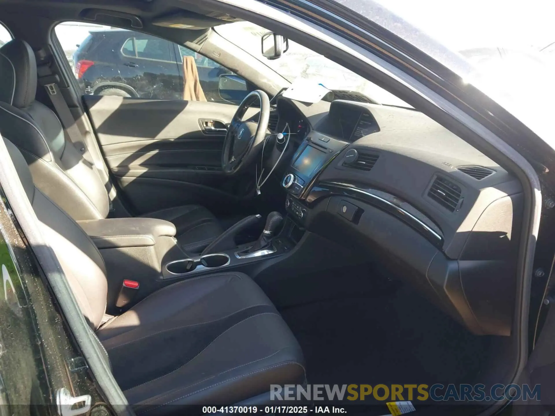 5 Photograph of a damaged car 19UDE2F87NA007607 ACURA ILX 2022