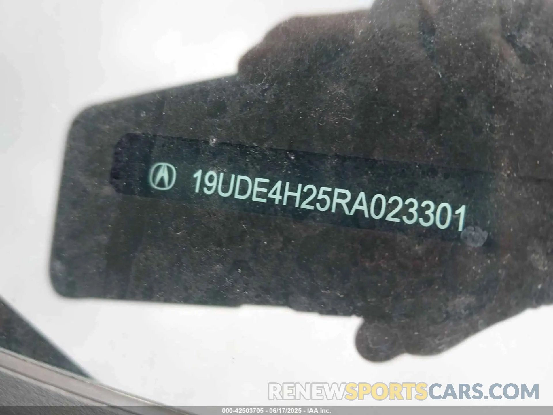9 Photograph of a damaged car 19UDE4H25RA023301 ACURA INTEGRA 2024