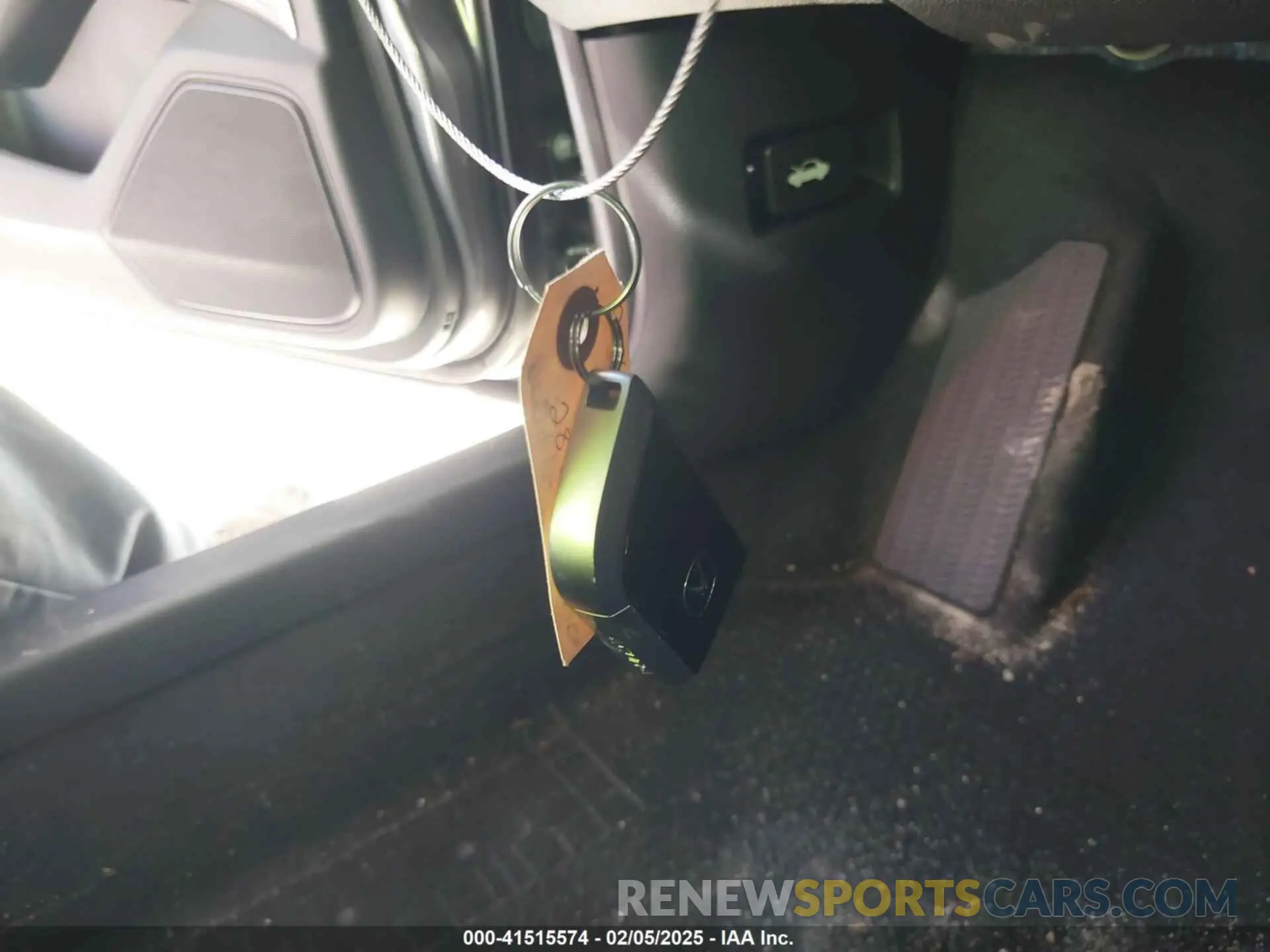 11 Photograph of a damaged car 19UDE4H30RA019245 ACURA INTEGRA 2024