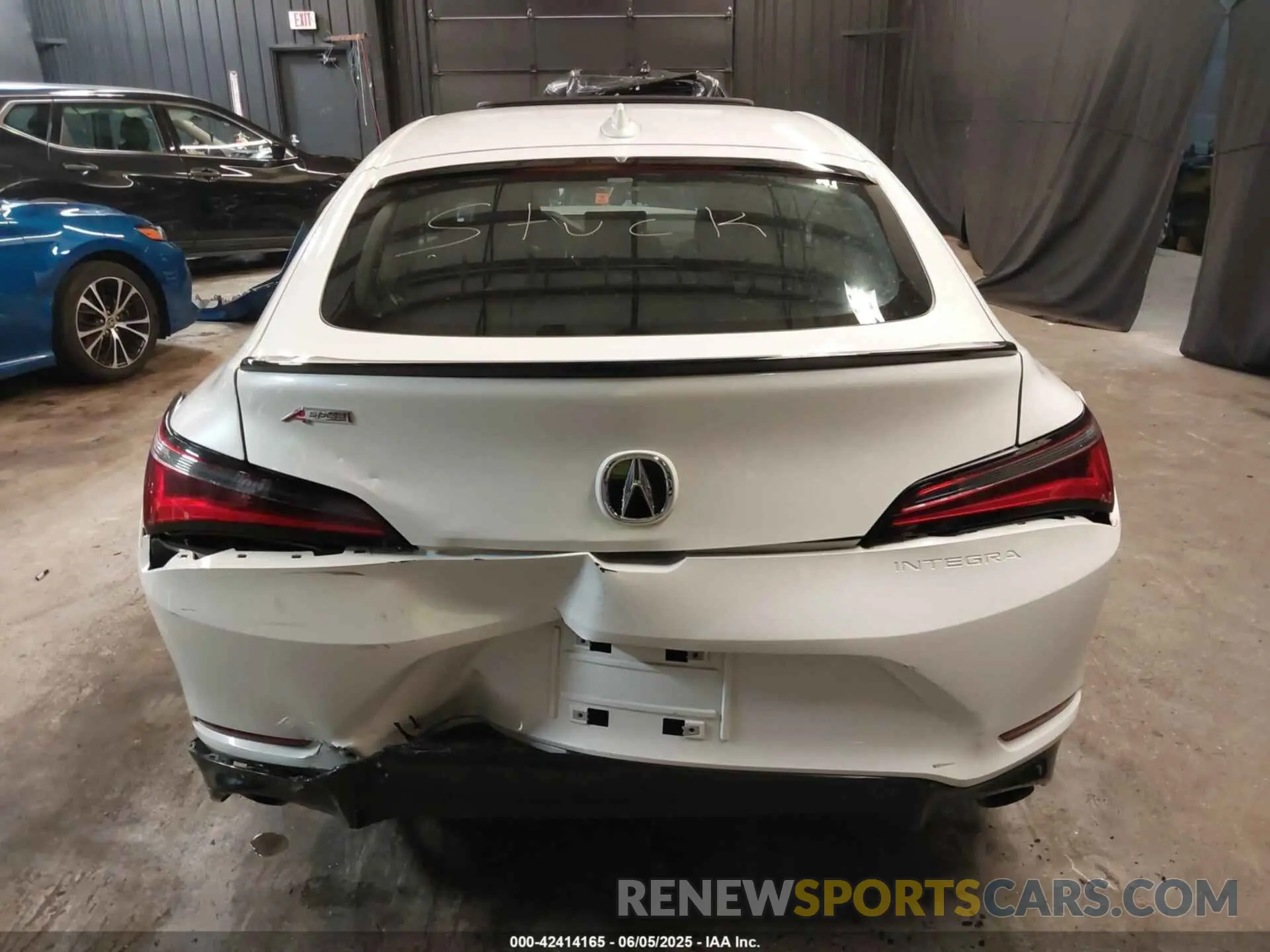 16 Photograph of a damaged car 19UDE4H32RA021255 ACURA INTEGRA 2024