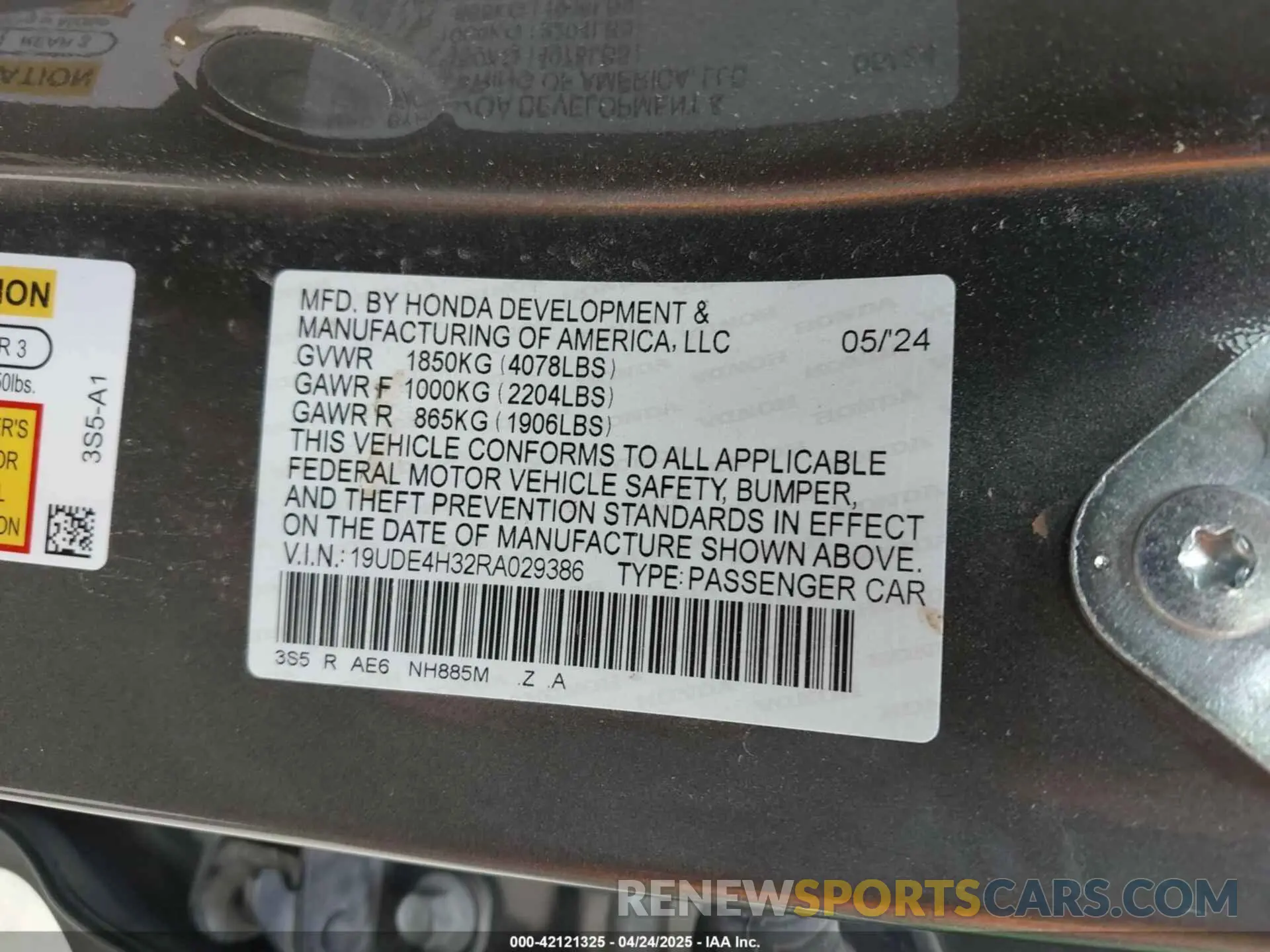 9 Photograph of a damaged car 19UDE4H32RA029386 ACURA INTEGRA 2024