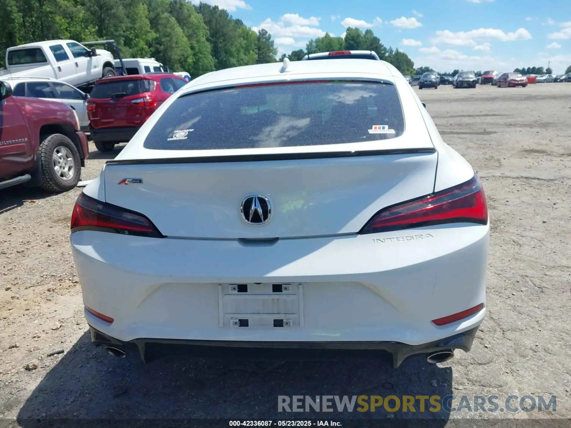 17 Photograph of a damaged car 19UDE4H35RA011691 ACURA INTEGRA 2024
