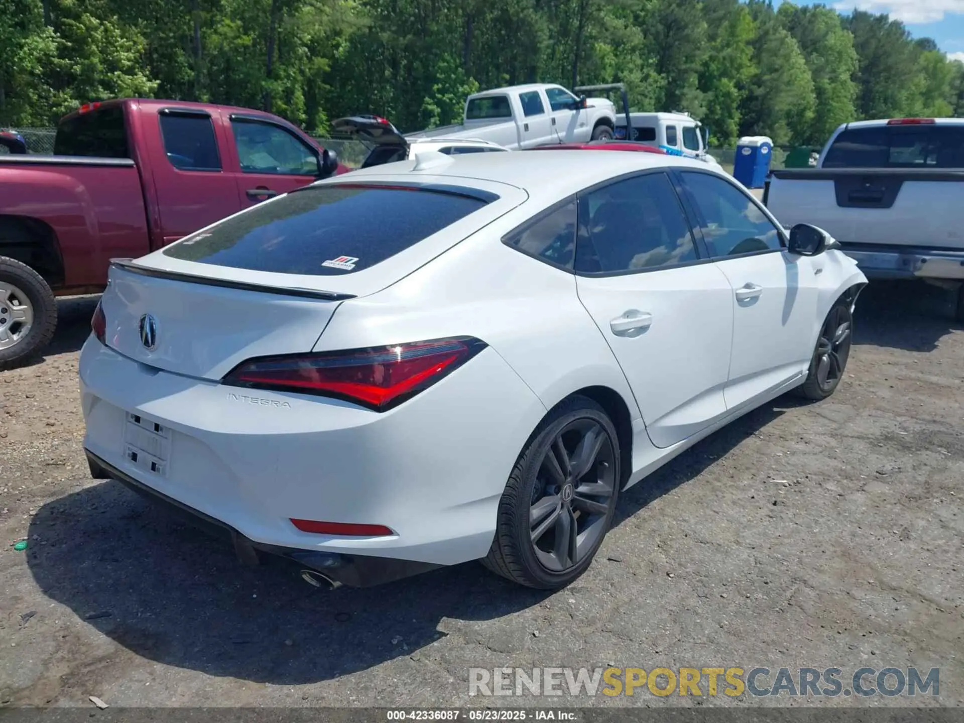 4 Photograph of a damaged car 19UDE4H35RA011691 ACURA INTEGRA 2024