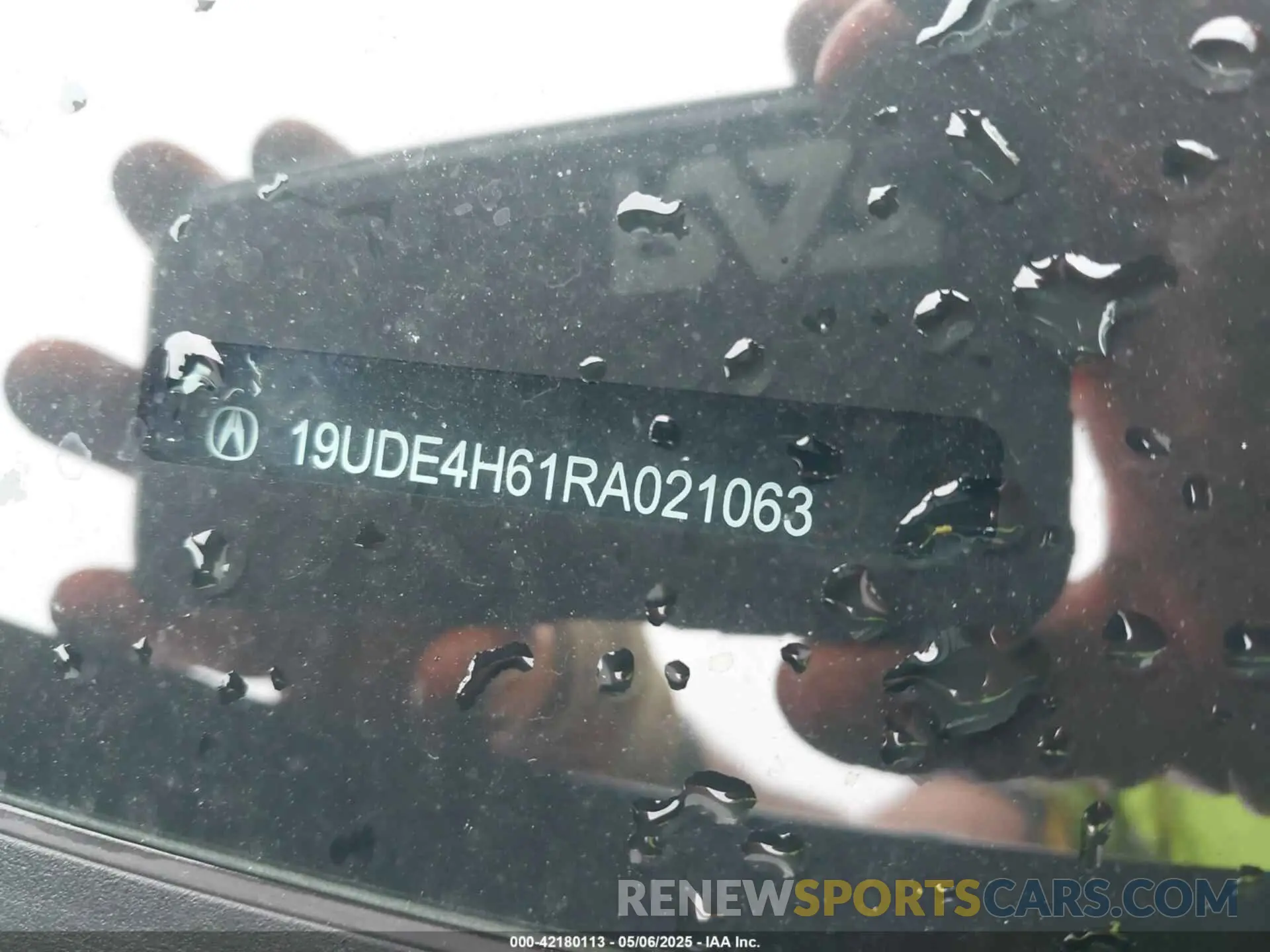 17 Photograph of a damaged car 19UDE4H61RA021063 ACURA INTEGRA 2024