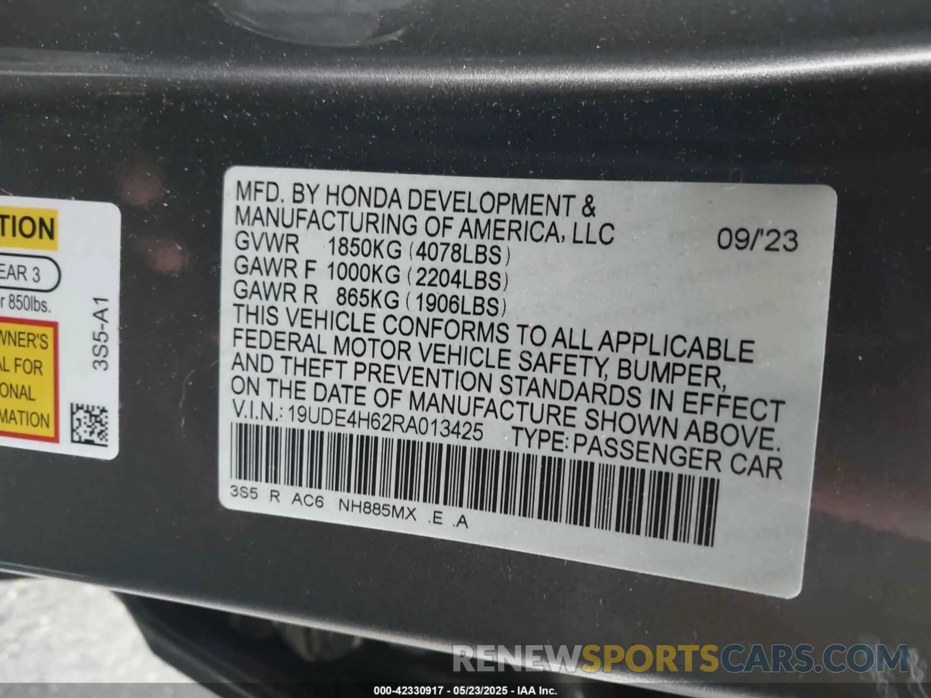 9 Photograph of a damaged car 19UDE4H62RA013425 ACURA INTEGRA 2024