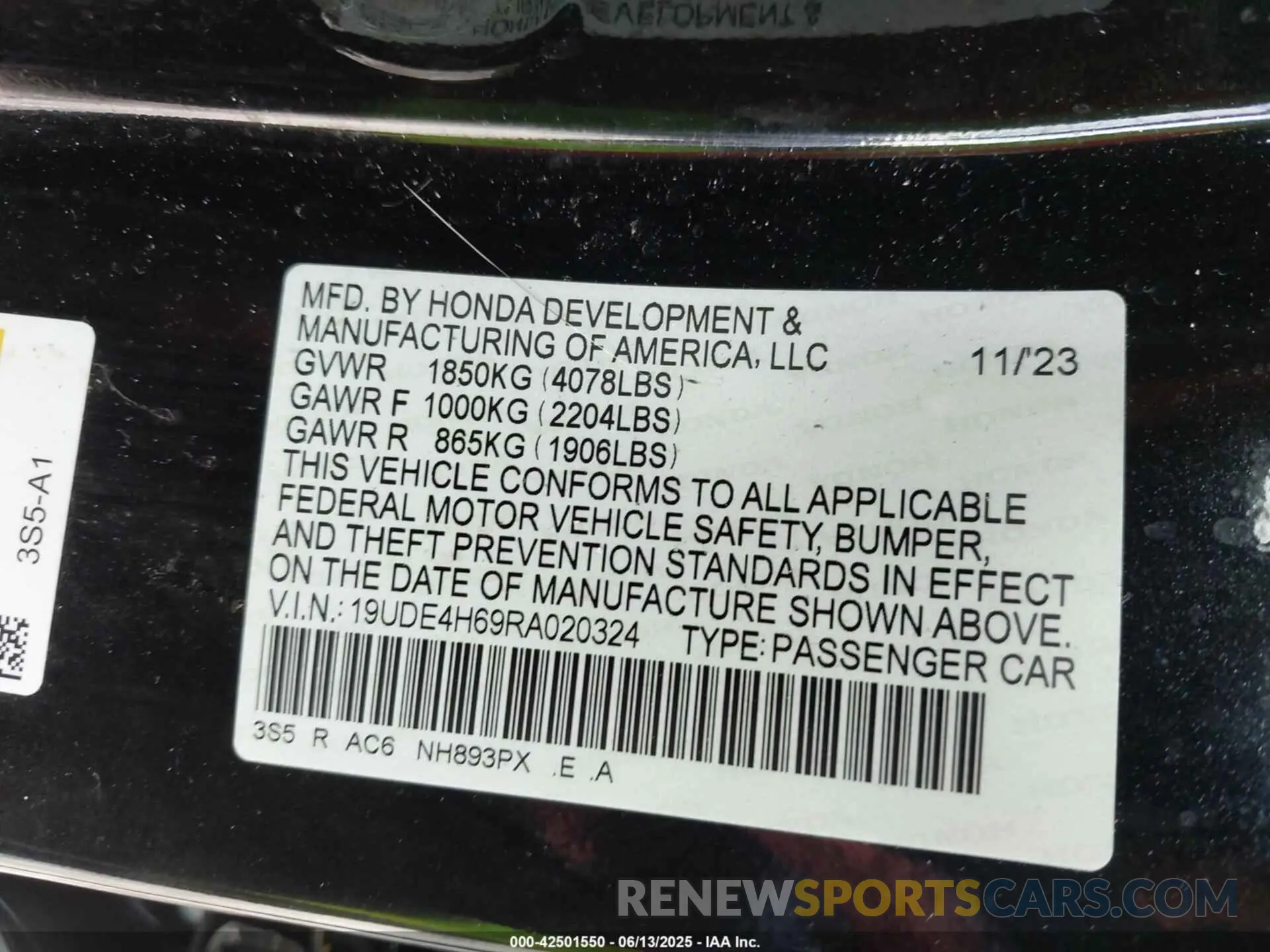 9 Photograph of a damaged car 19UDE4H69RA020324 ACURA INTEGRA 2024