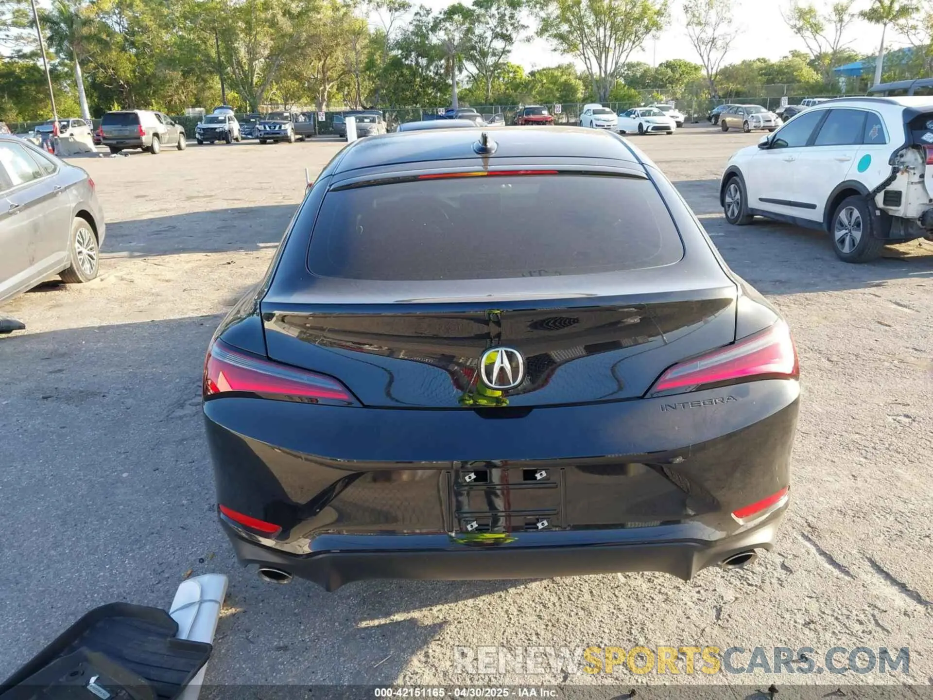 16 Photograph of a damaged car 19UDE4H22SA013279 ACURA INTEGRA 2025