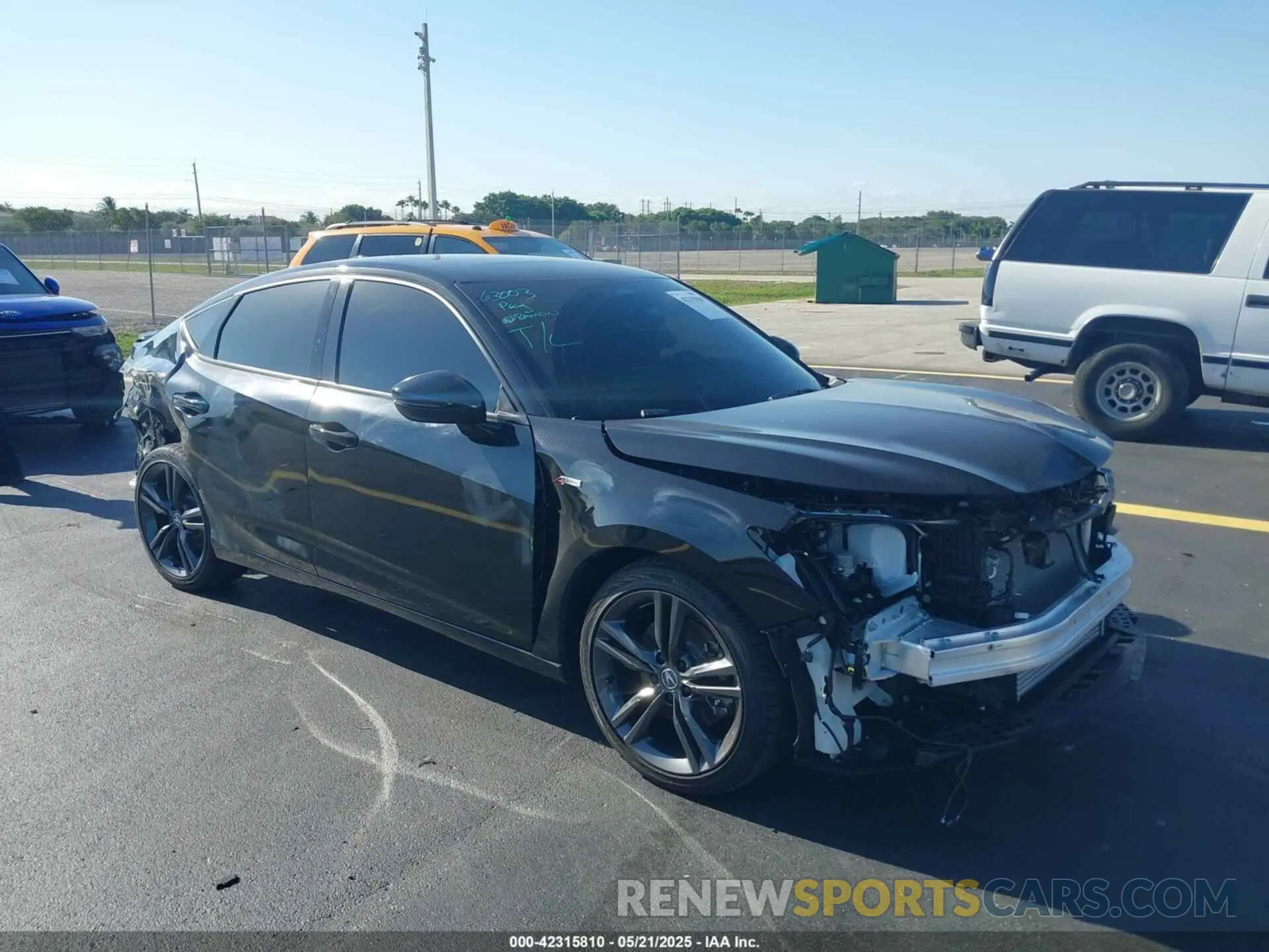 1 Photograph of a damaged car 19UDE4H65SA008192 ACURA INTEGRA 2025